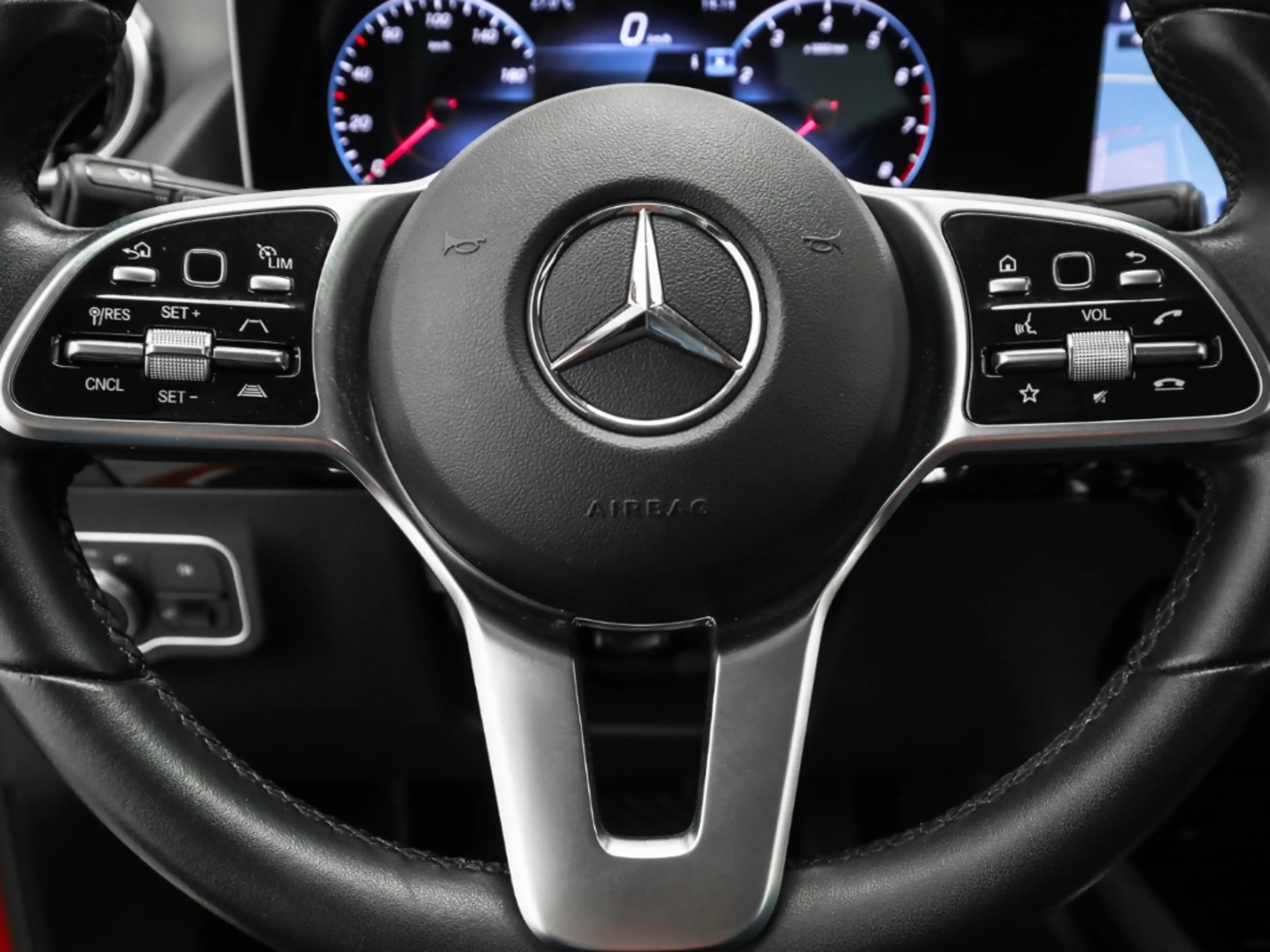 Mercedes-Benz B 220 Progressive 4Matic — photo 7
