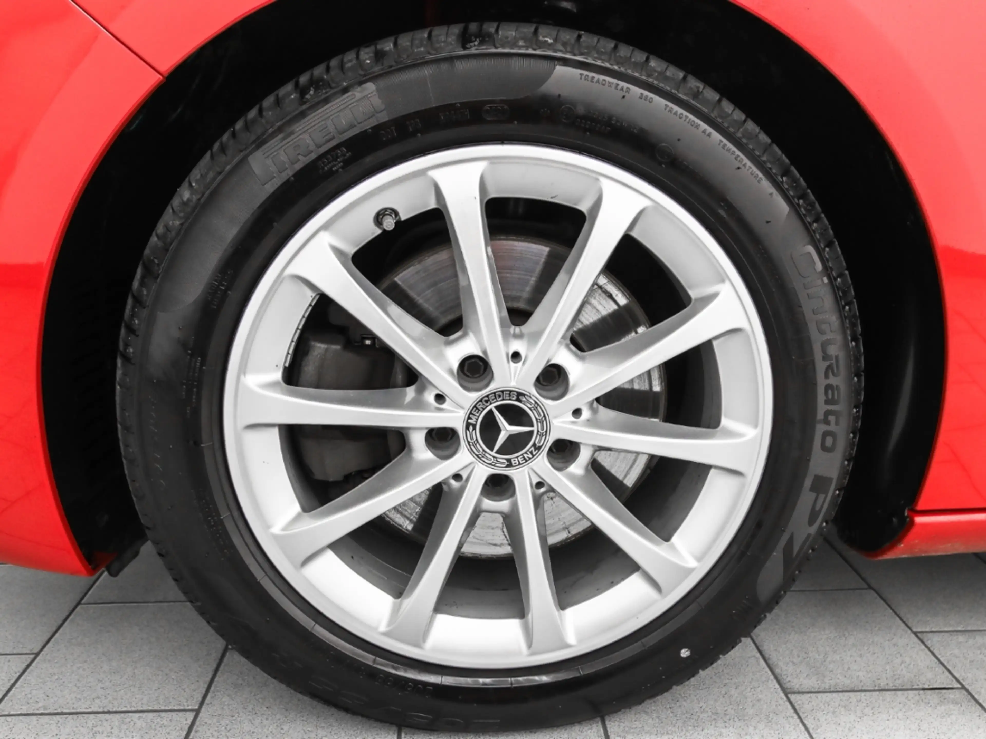 Mercedes-Benz B 220 Progressive 4Matic — photo 3