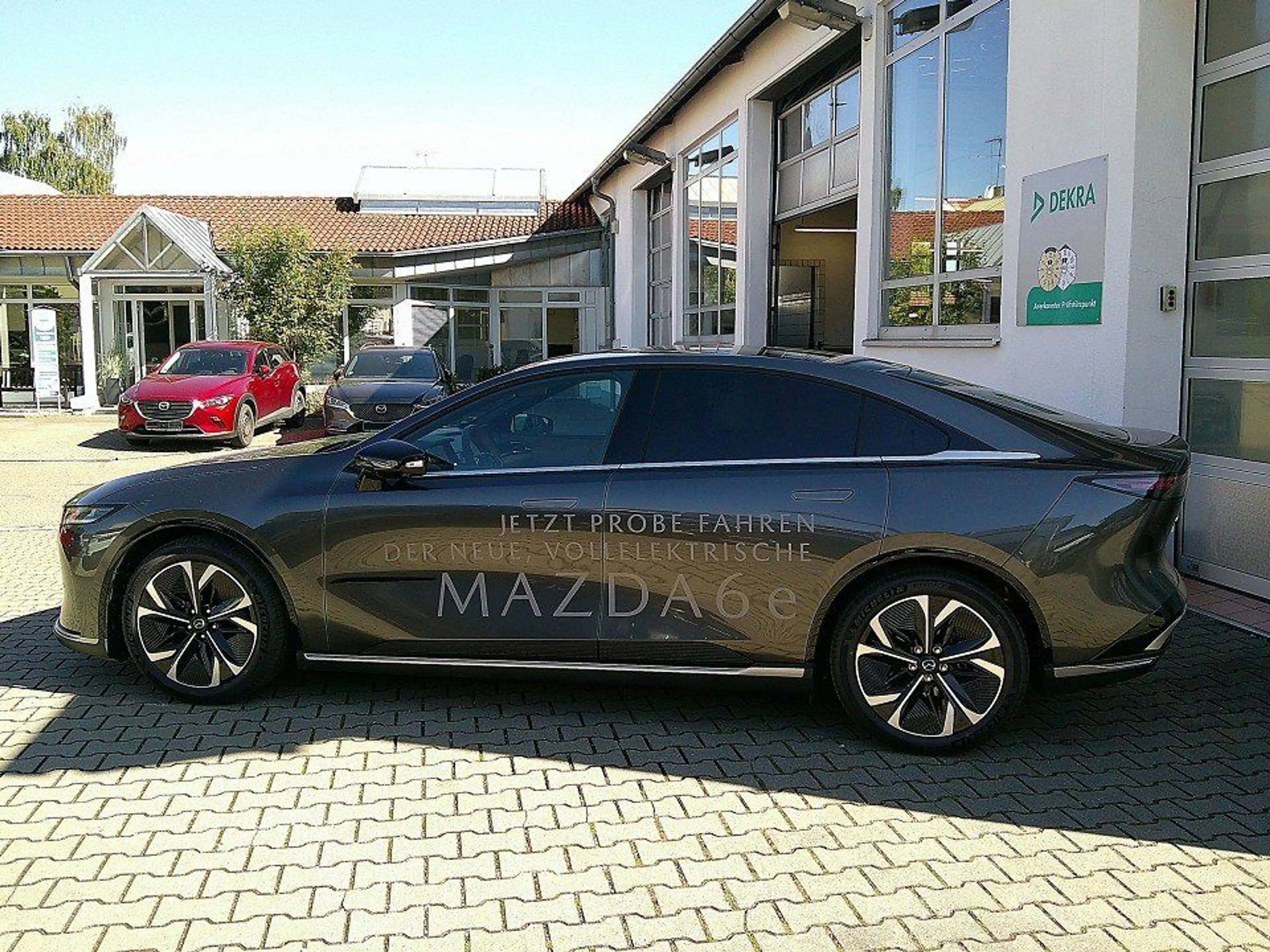 Mazda 6e EV 258 Takumi Plus 360°/HUD/PANO — photo 2