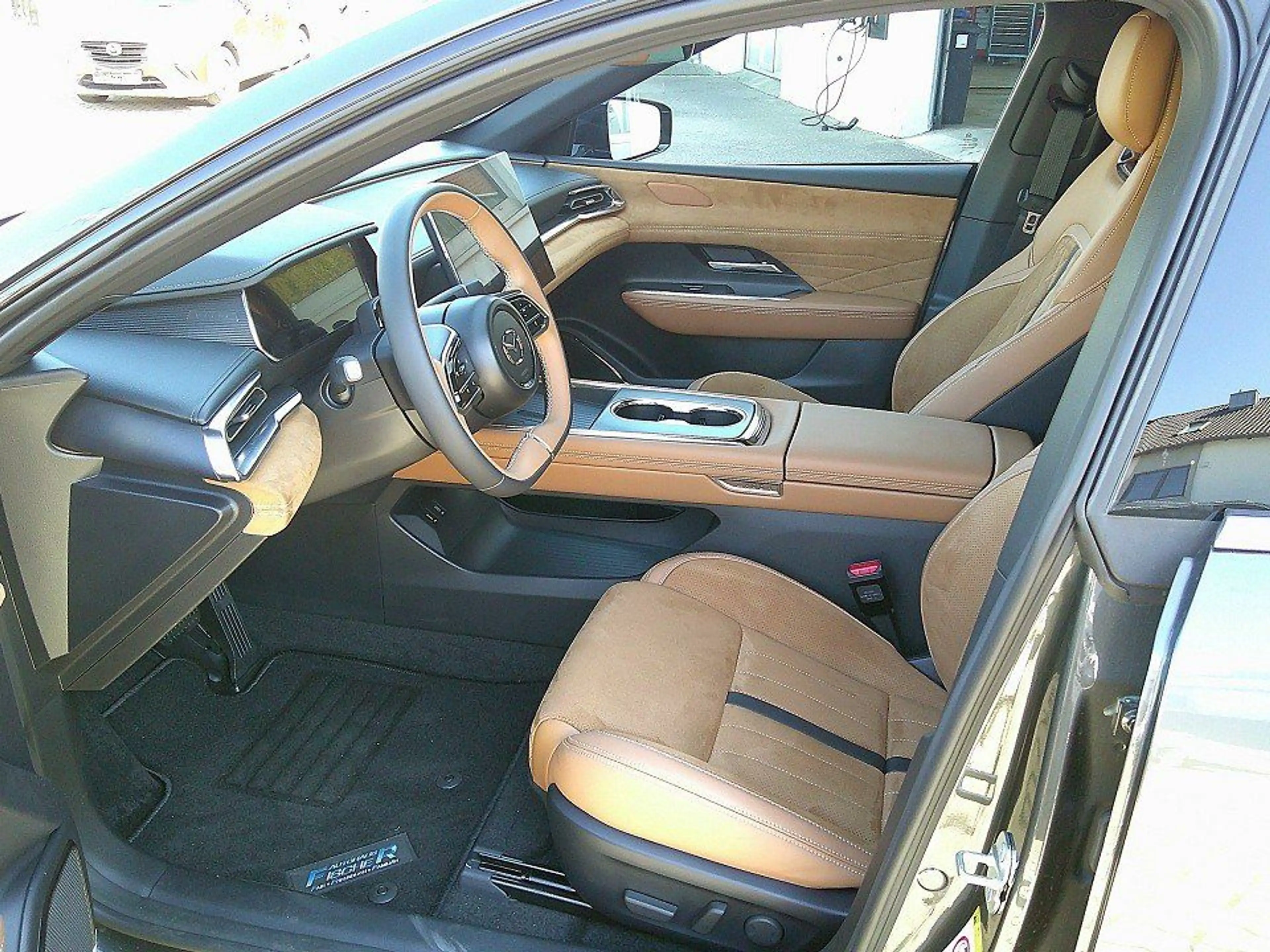 Mazda 6e EV 258 Takumi Plus 360°/HUD/PANO — photo 6