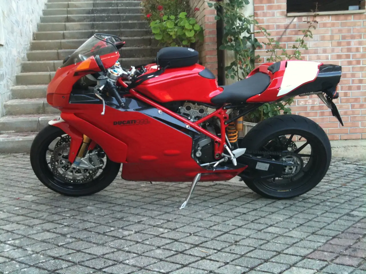 Ducati 999