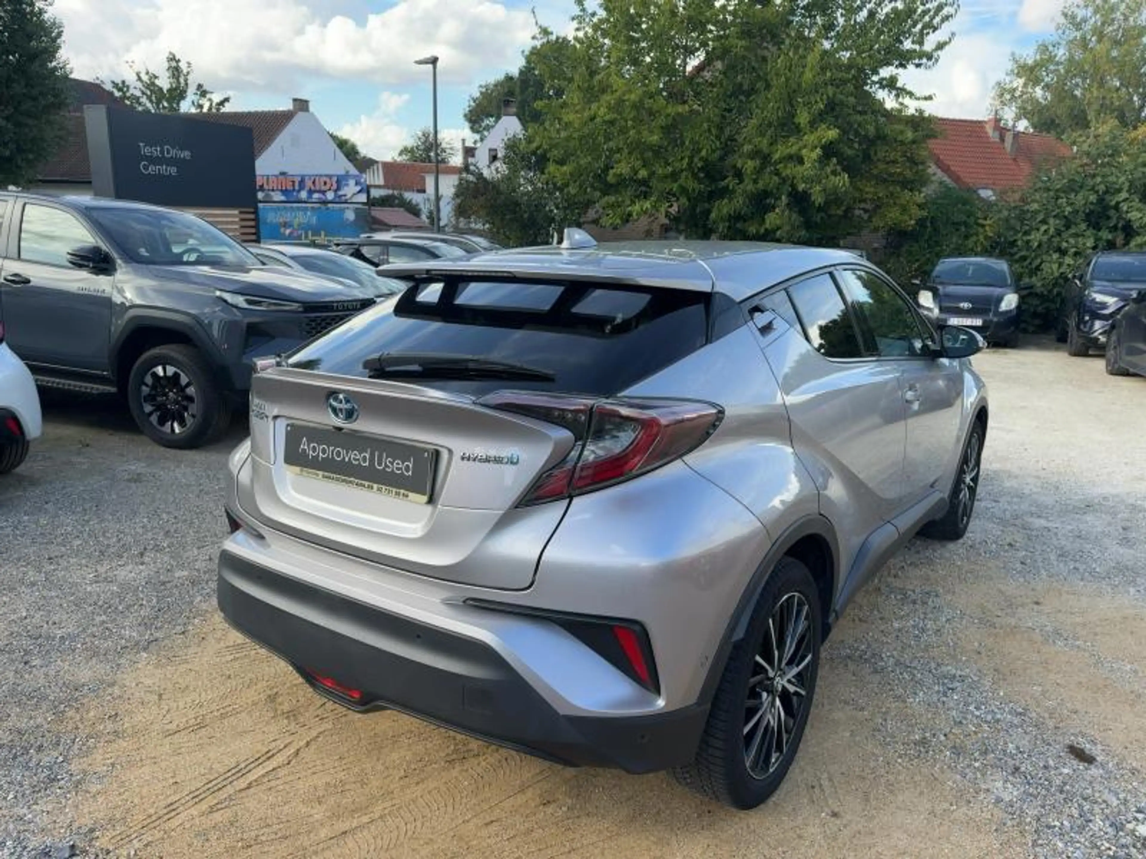 Toyota C-HR C-HIC — photo 5