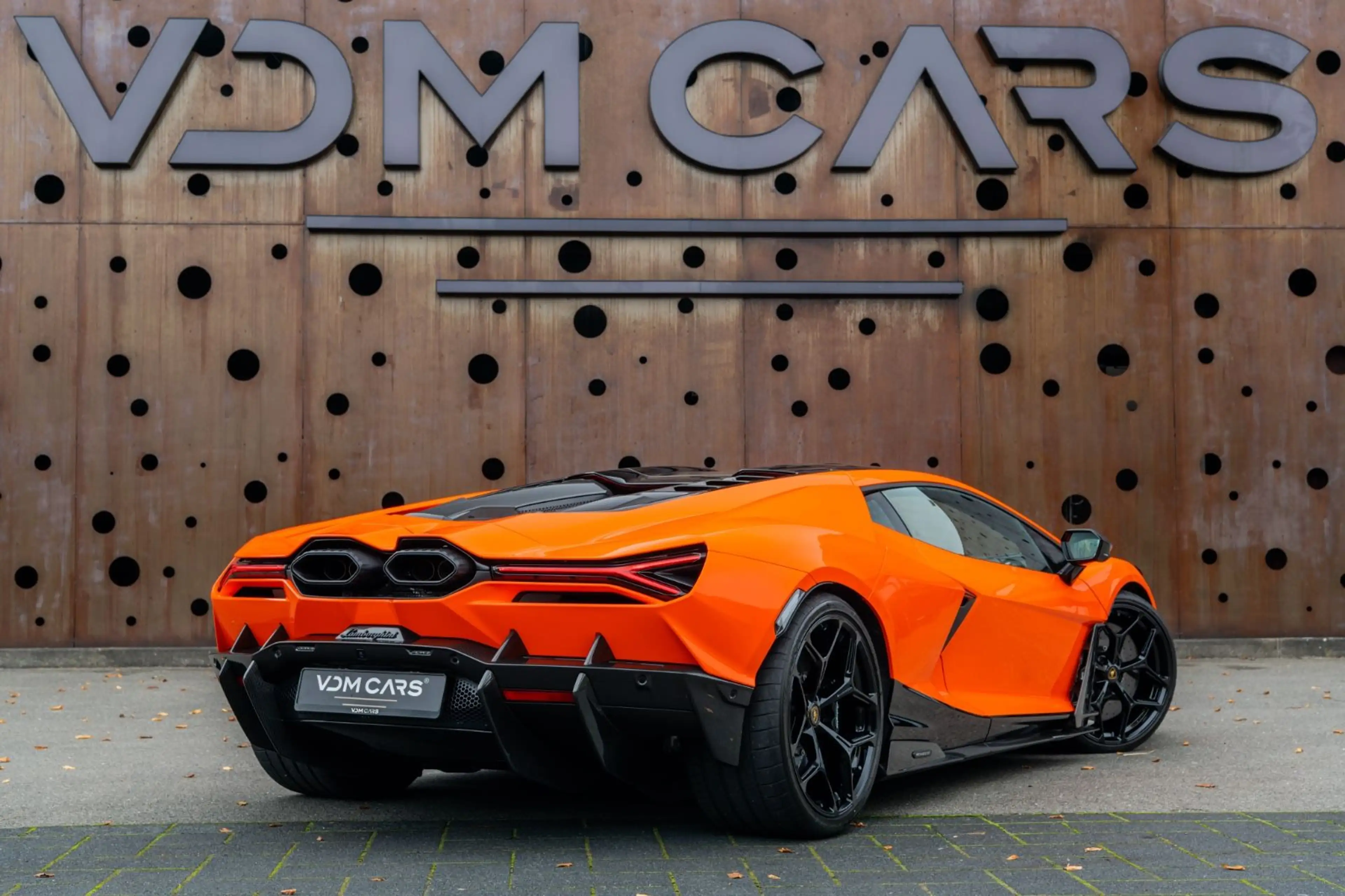 Lamborghini Revuelto *AD PERSONAM*CARBON*FULL ASSIST*SONUS* — photo 4