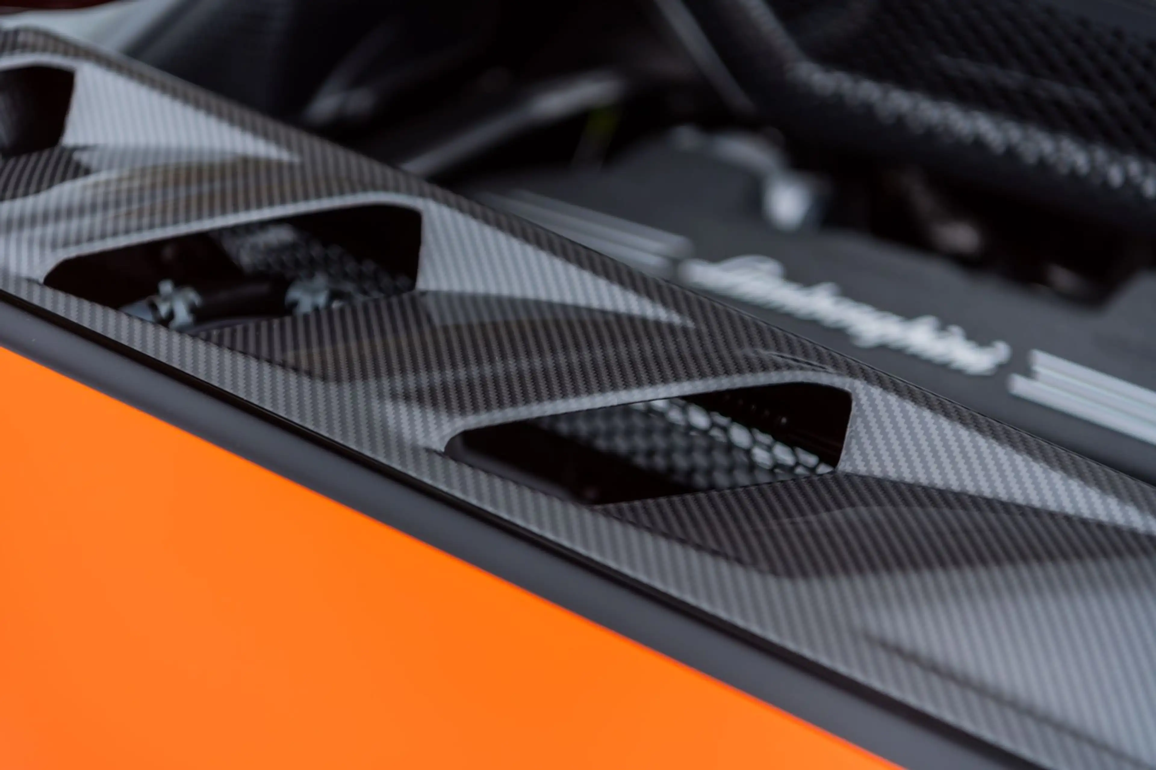 Lamborghini Revuelto *AD PERSONAM*CARBON*FULL ASSIST*SONUS* — photo 13