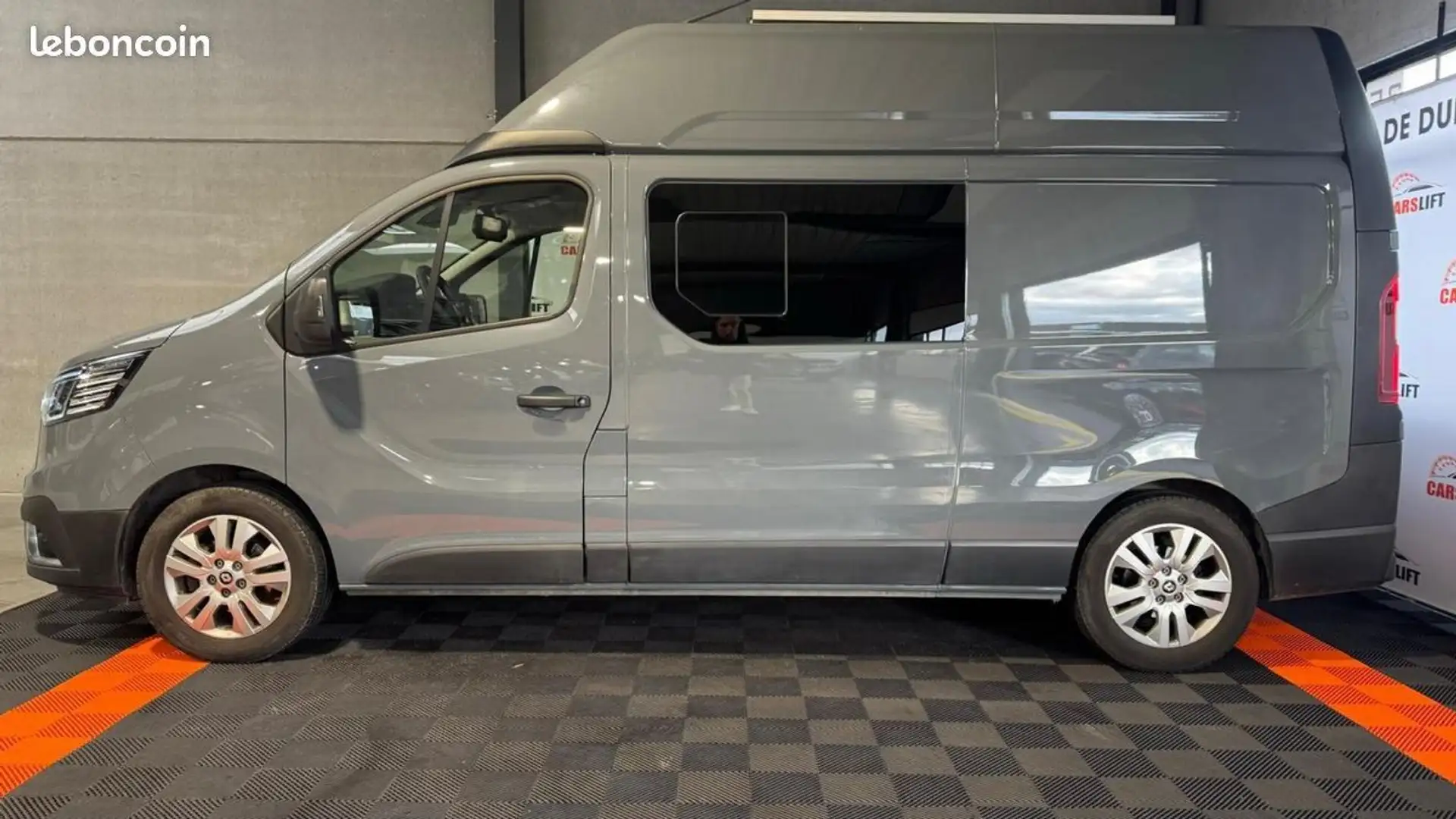 Renault Trafic AMENAGE GRAND CONFORT L2H2 3000KG 2.0 dci 170 CV G Grau - 2