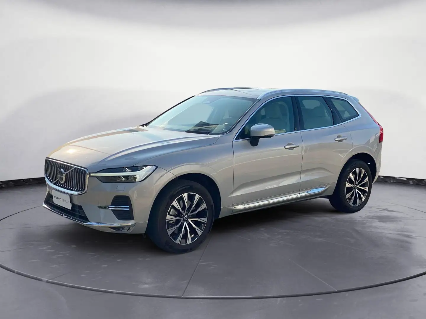 Volvo XC60 B5 AWD automatico Ultimate Bright PRONTA CONSEGNA Grigio - 1
