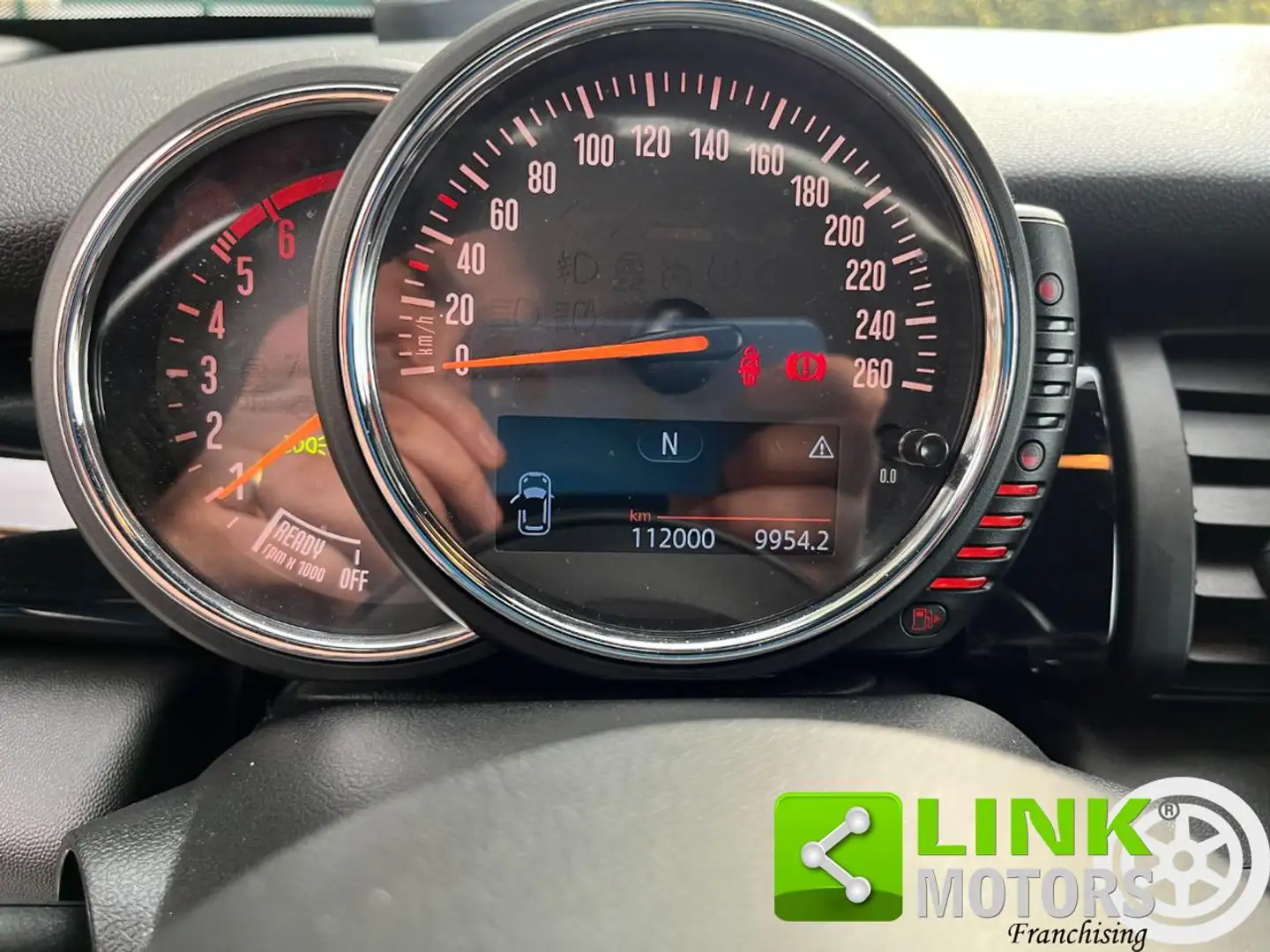 MINI Cooper D 1.5 Cooper D Hype Gris - 2