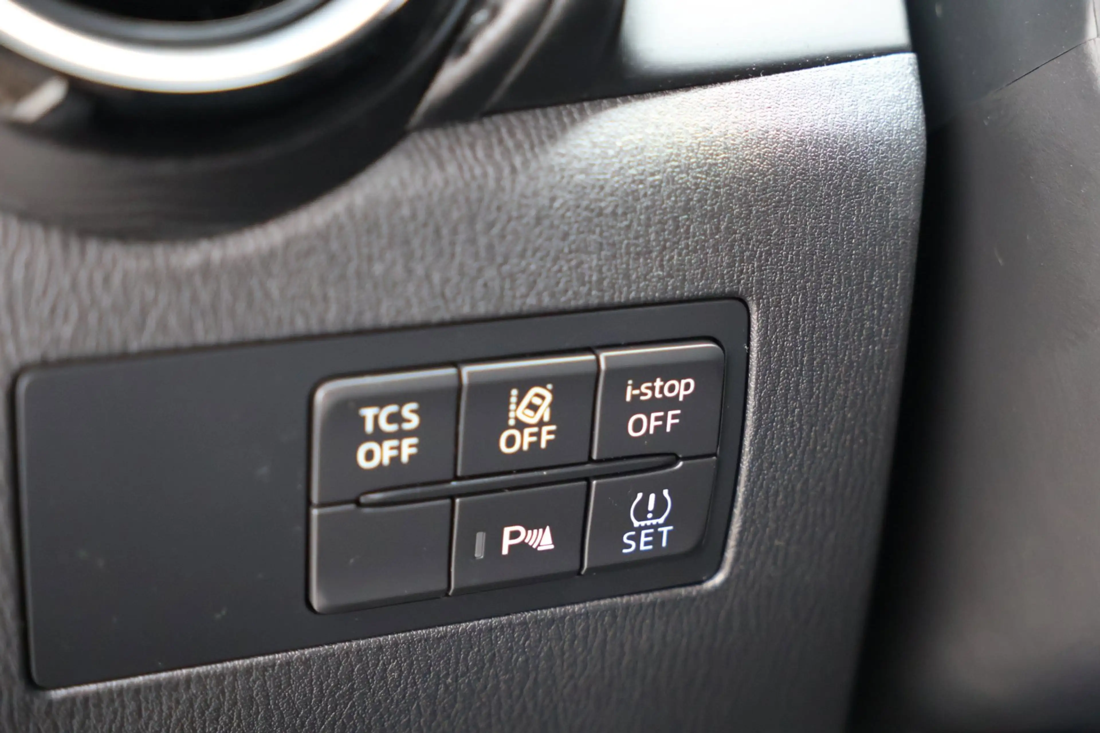 Mazda CX-3 2.0 SkyActiv-G 120 Sport Selected Carplay Camera — photo 44