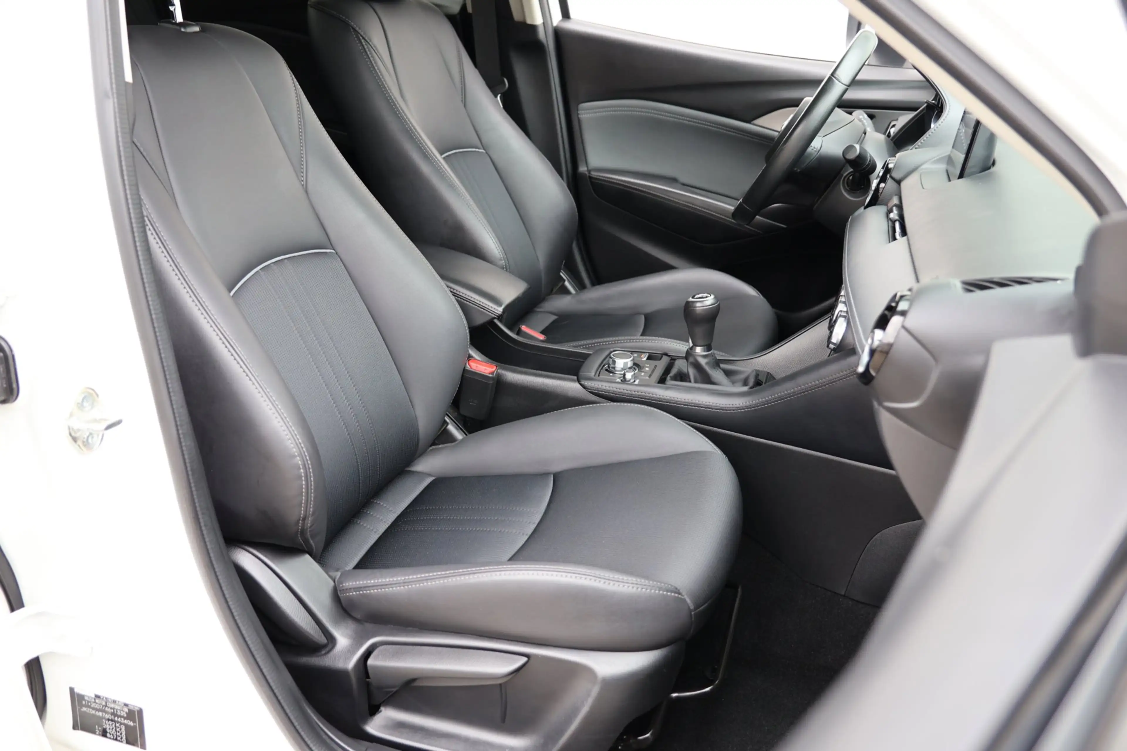 Mazda CX-3 2.0 SkyActiv-G 120 Sport Selected Carplay Camera — photo 47