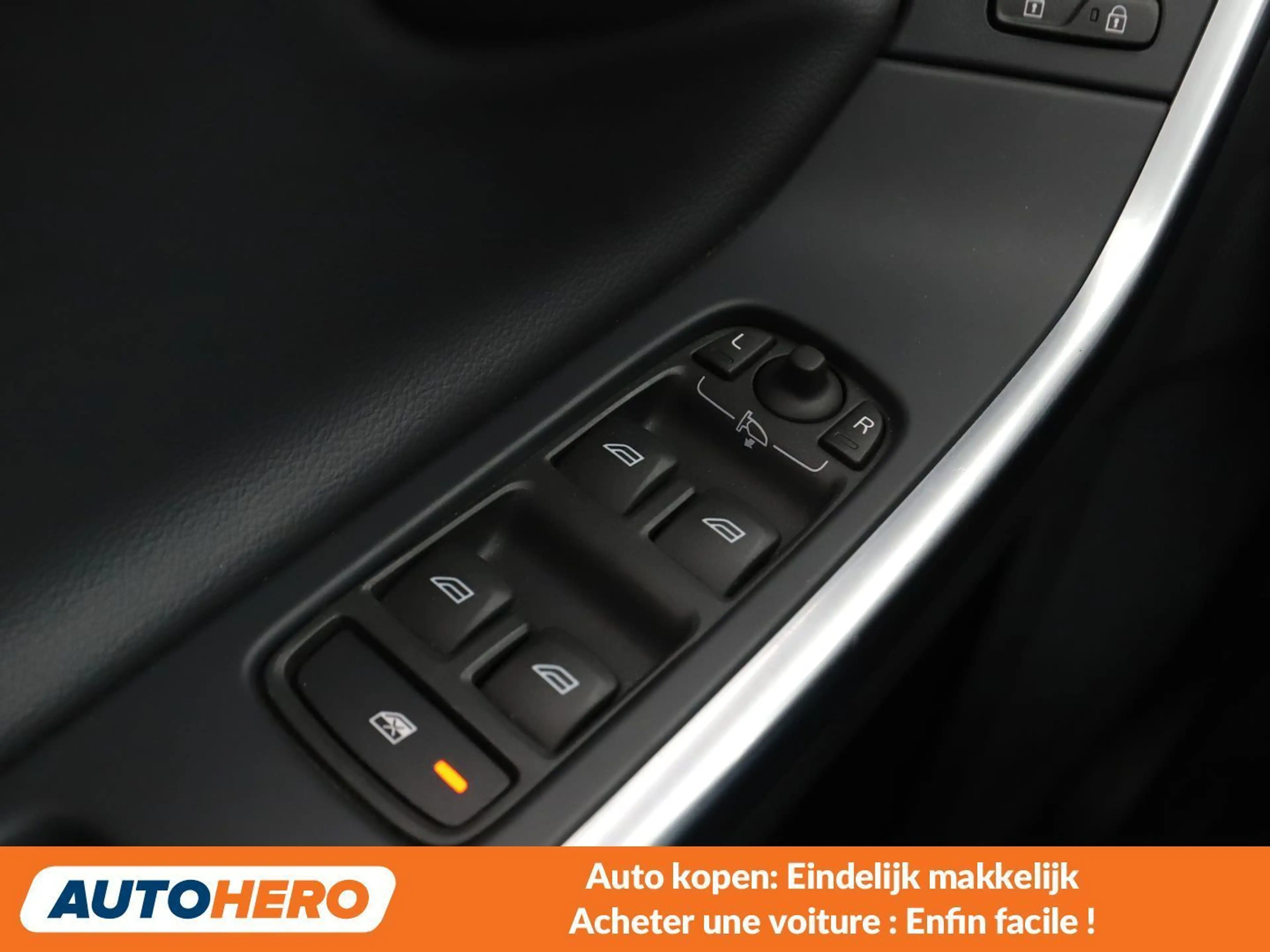 Volvo V60 Cross Country 2.0 D3 Plus — photo 13
