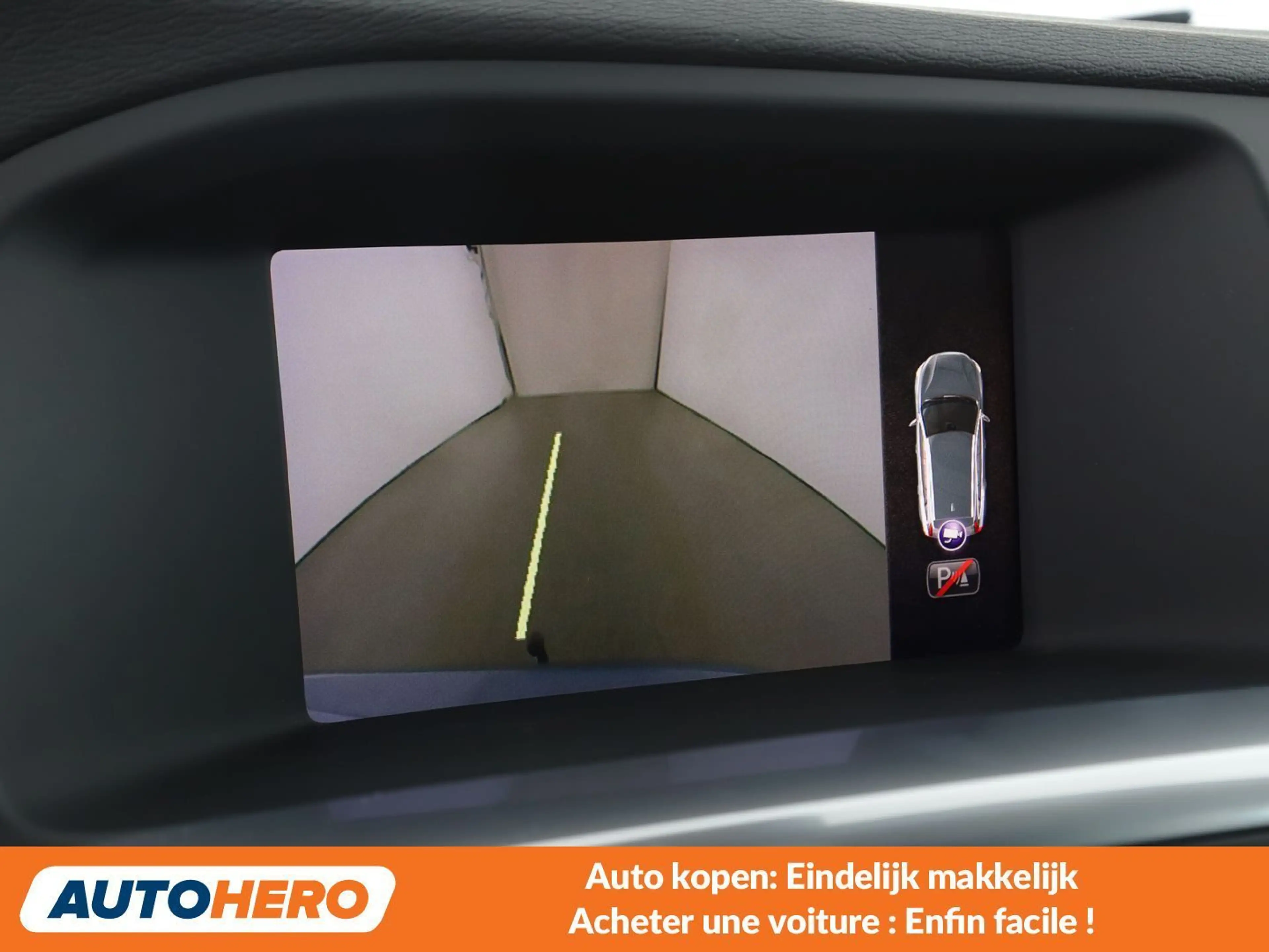 Volvo V60 Cross Country 2.0 D3 Plus — photo 8