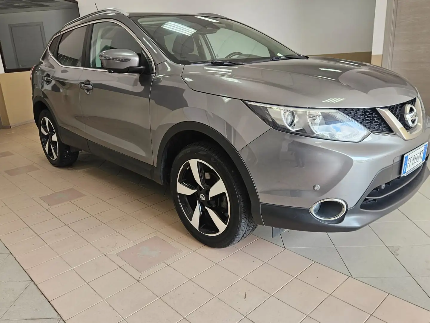 Nissan Qashqai 1.6 dci N-Tec - 1