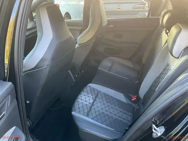 Volkswagen Golf view 7