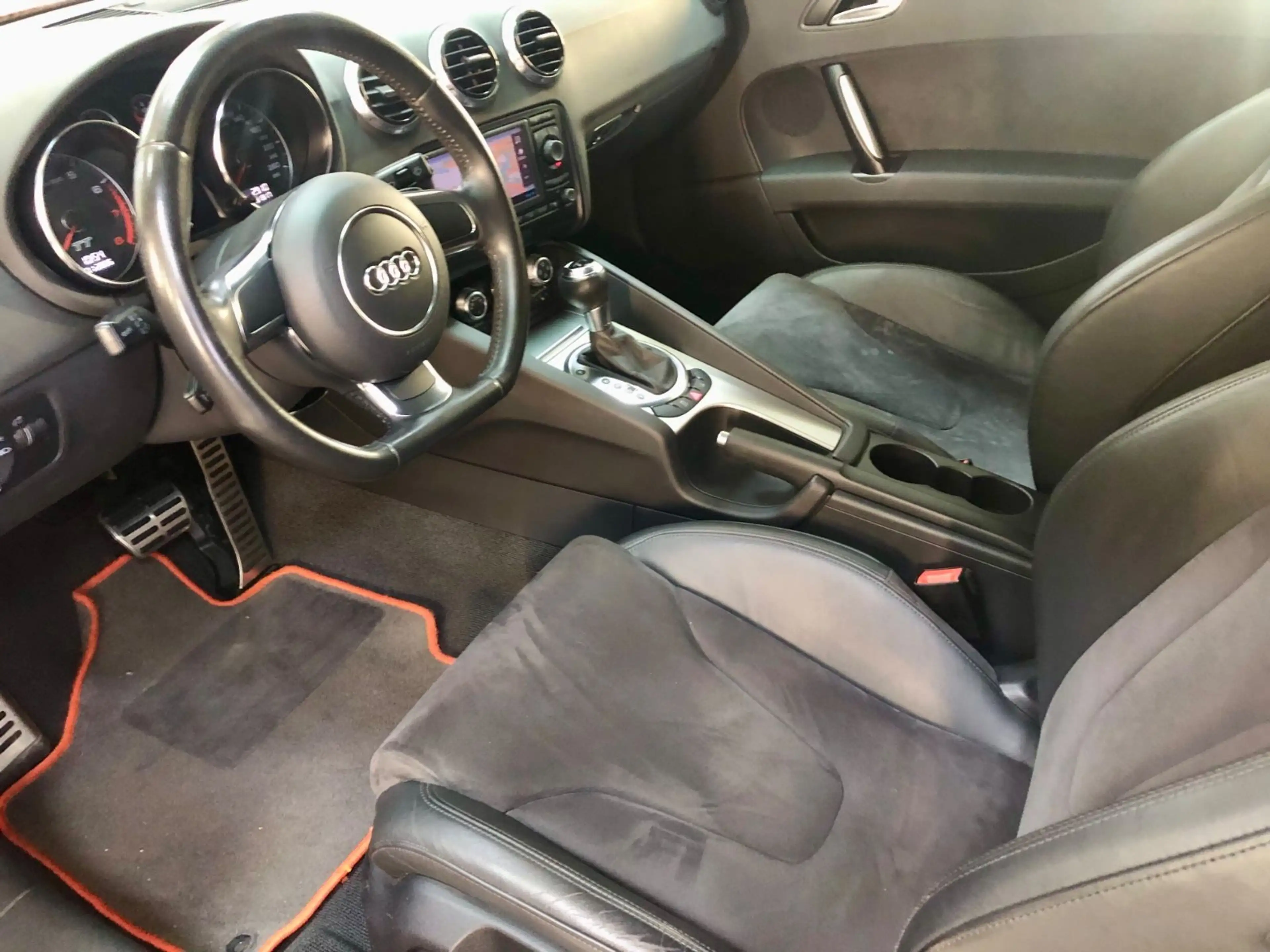Audi TT Coupe/Roadster 2.0 TFSI /Sitzhz/Xenon/Navi — photo 12