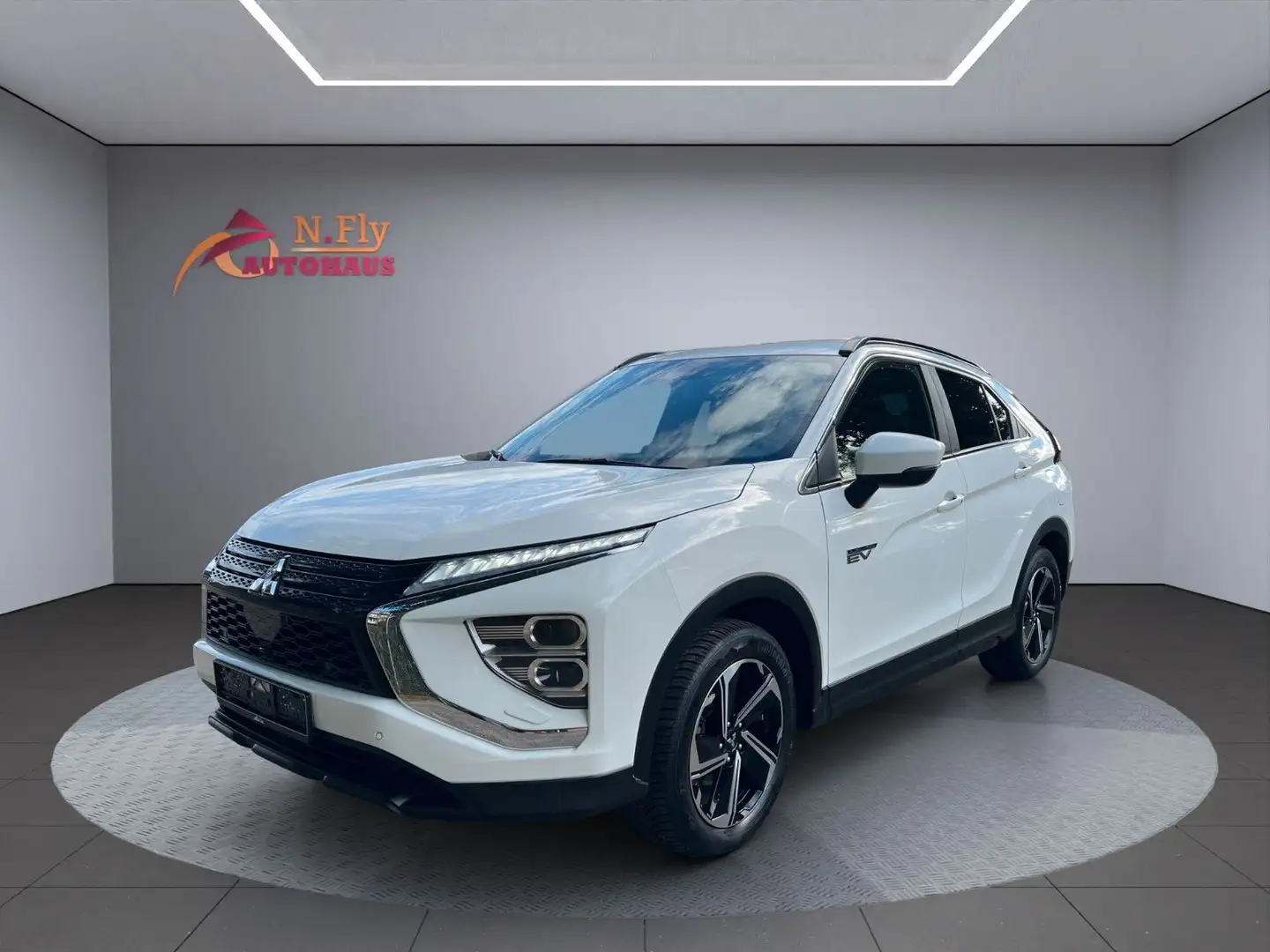 Mitsubishi Eclipse Cross Plus Hybrid 4WD Garantie Blanc - 1
