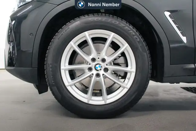 BMW X3 view 7