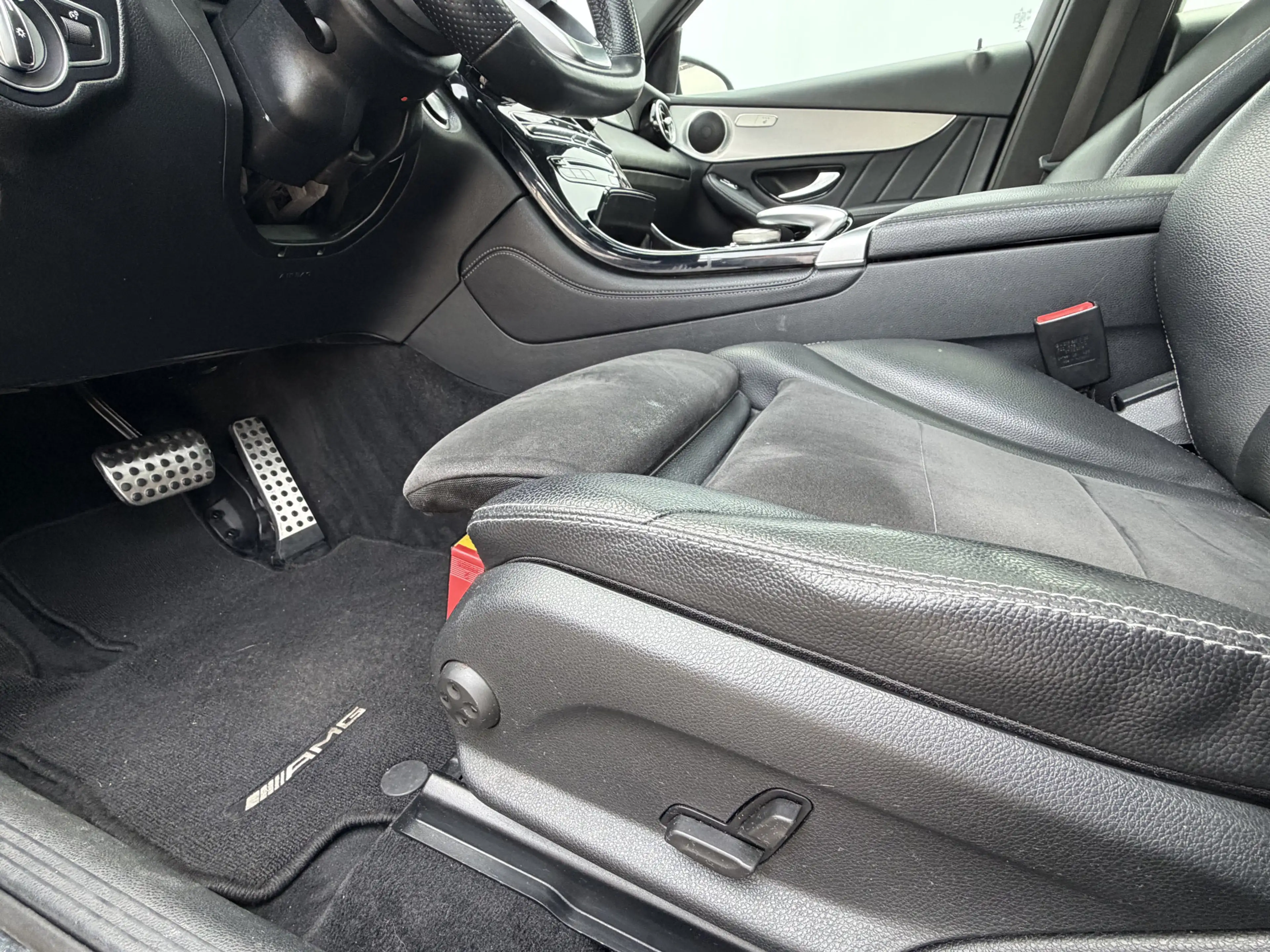 Mercedes-Benz GLC 220 d 4MATIC Solution AMG Incl.BTW Pano Treepl Stoelve — photo 10