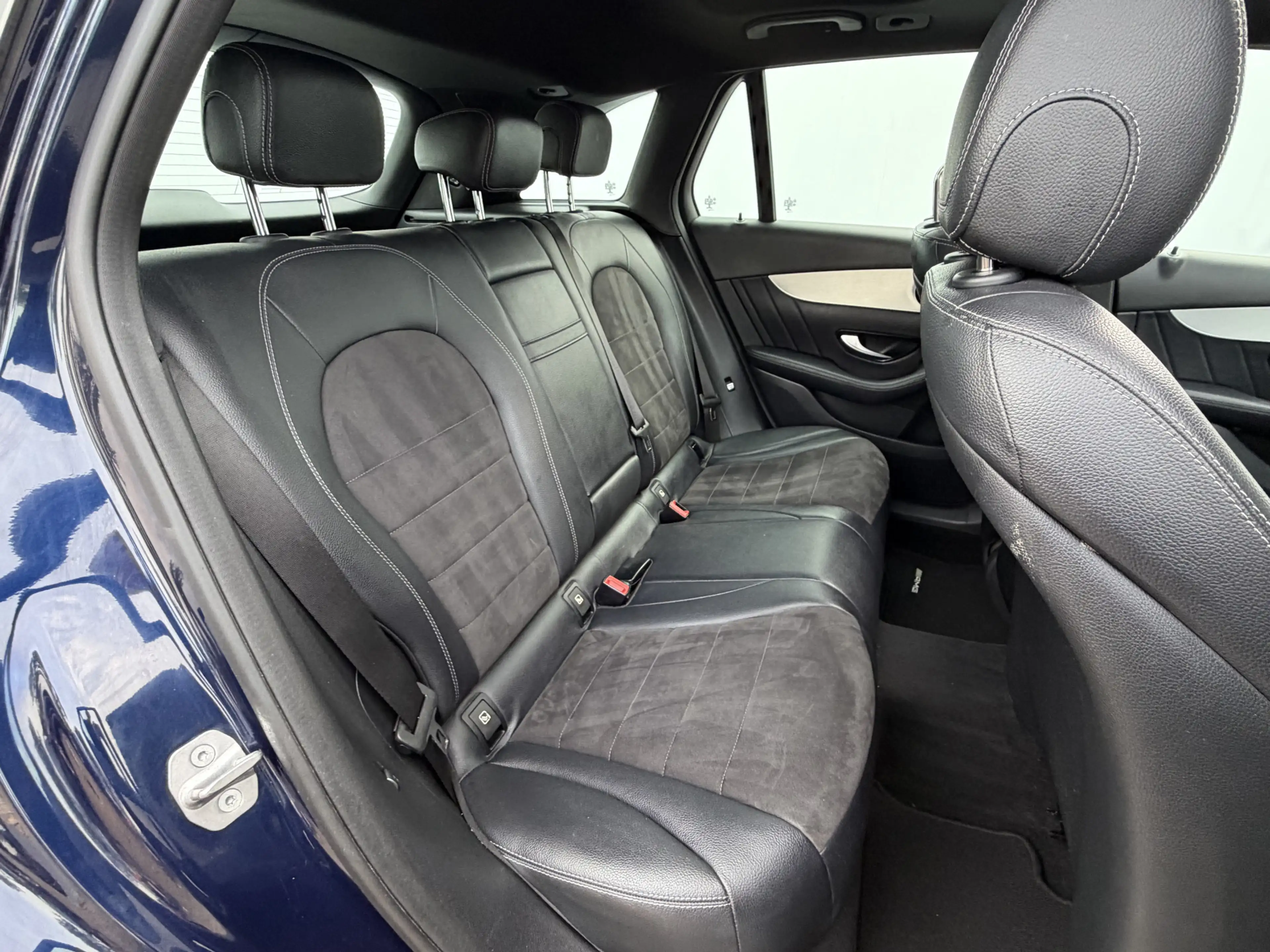 Mercedes-Benz GLC 220 d 4MATIC Solution AMG Incl.BTW Pano Treepl Stoelve — photo 19