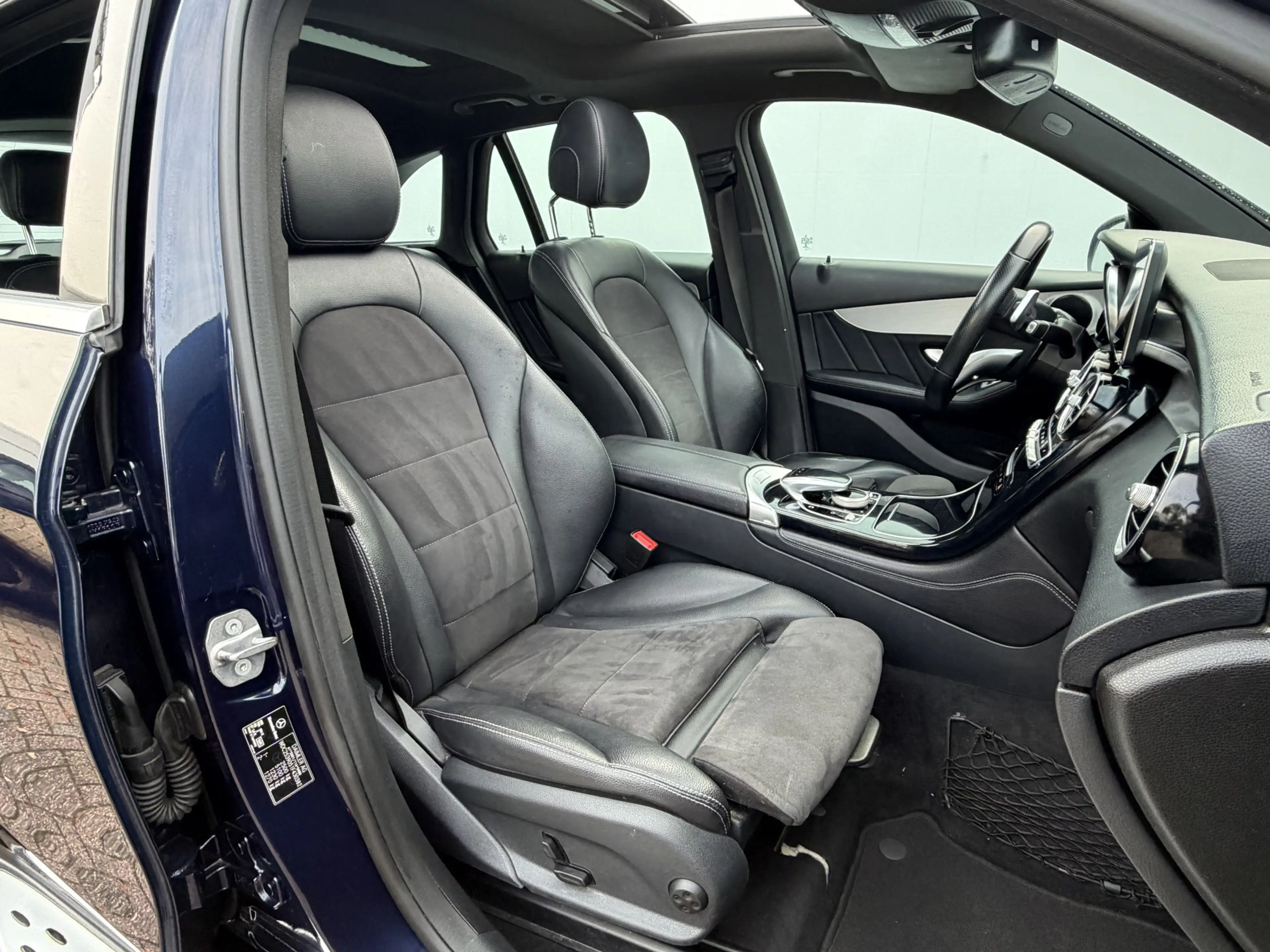 Mercedes-Benz GLC 220 d 4MATIC Solution AMG Incl.BTW Pano Treepl Stoelve — photo 18