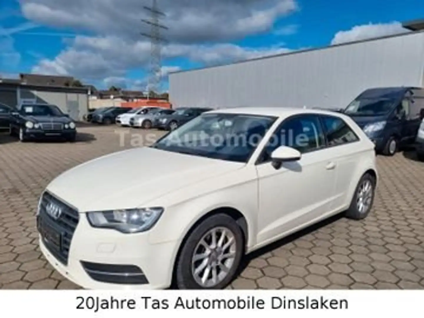 Audi A3 1.6 TDI Attraction"Lückenl.S-Heft"8fach bereift Weiß - 1