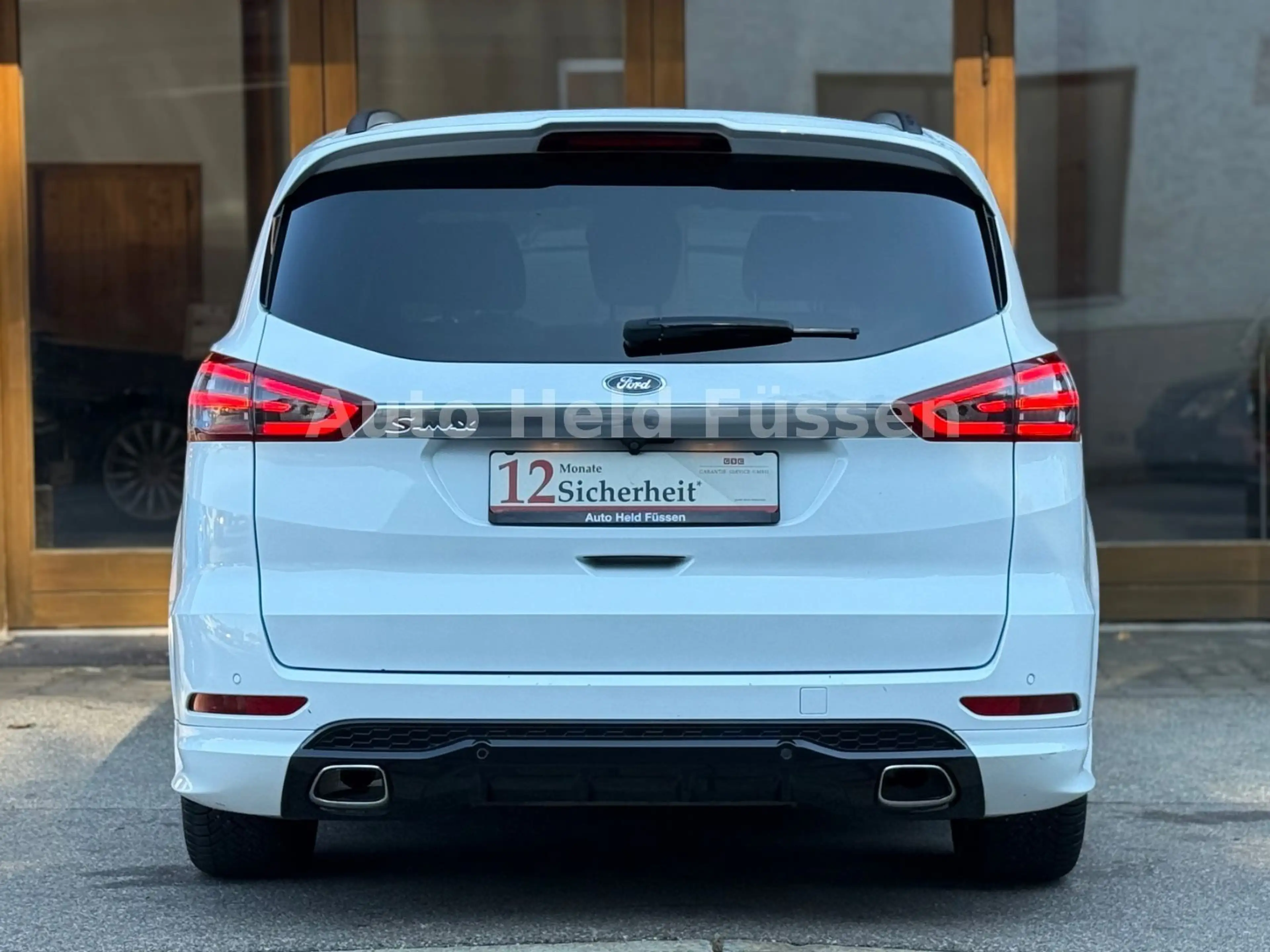 Ford S-Max ST-Line AWD Aut Navi Kam 7Sitz AHK LED — photo 6