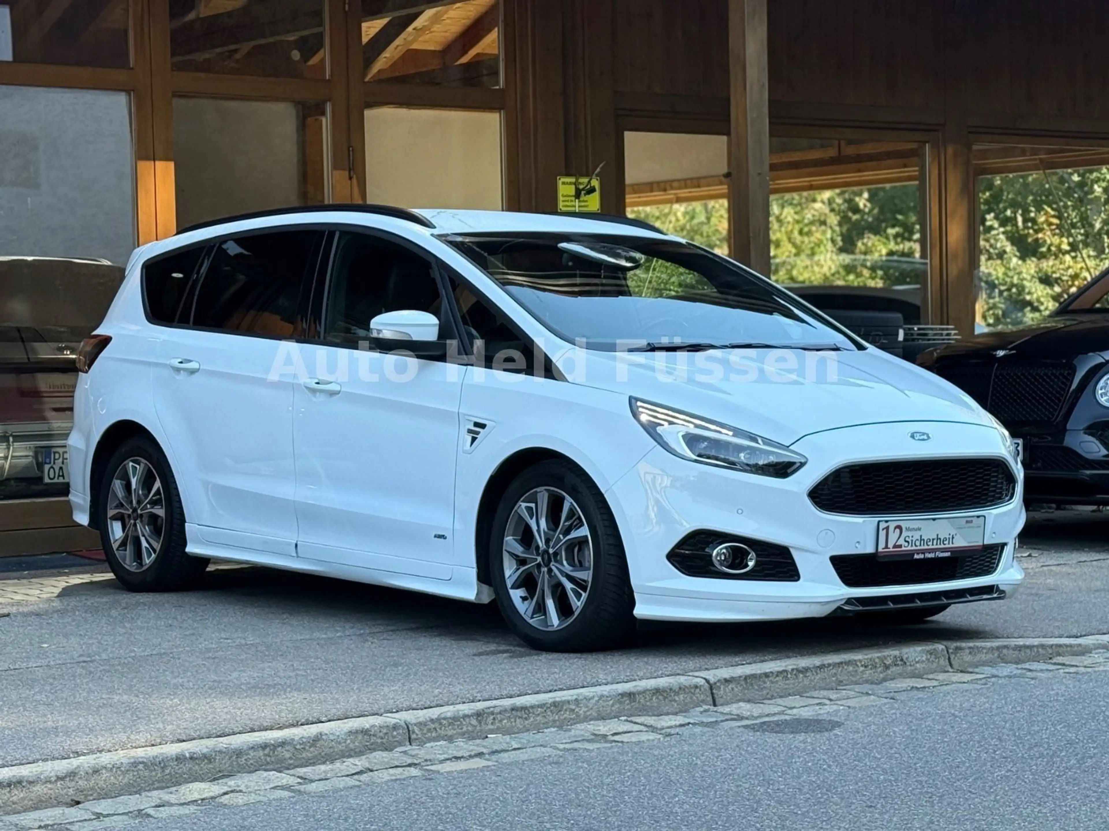 Ford S-Max ST-Line AWD Aut Navi Kam 7Sitz AHK LED — photo 4