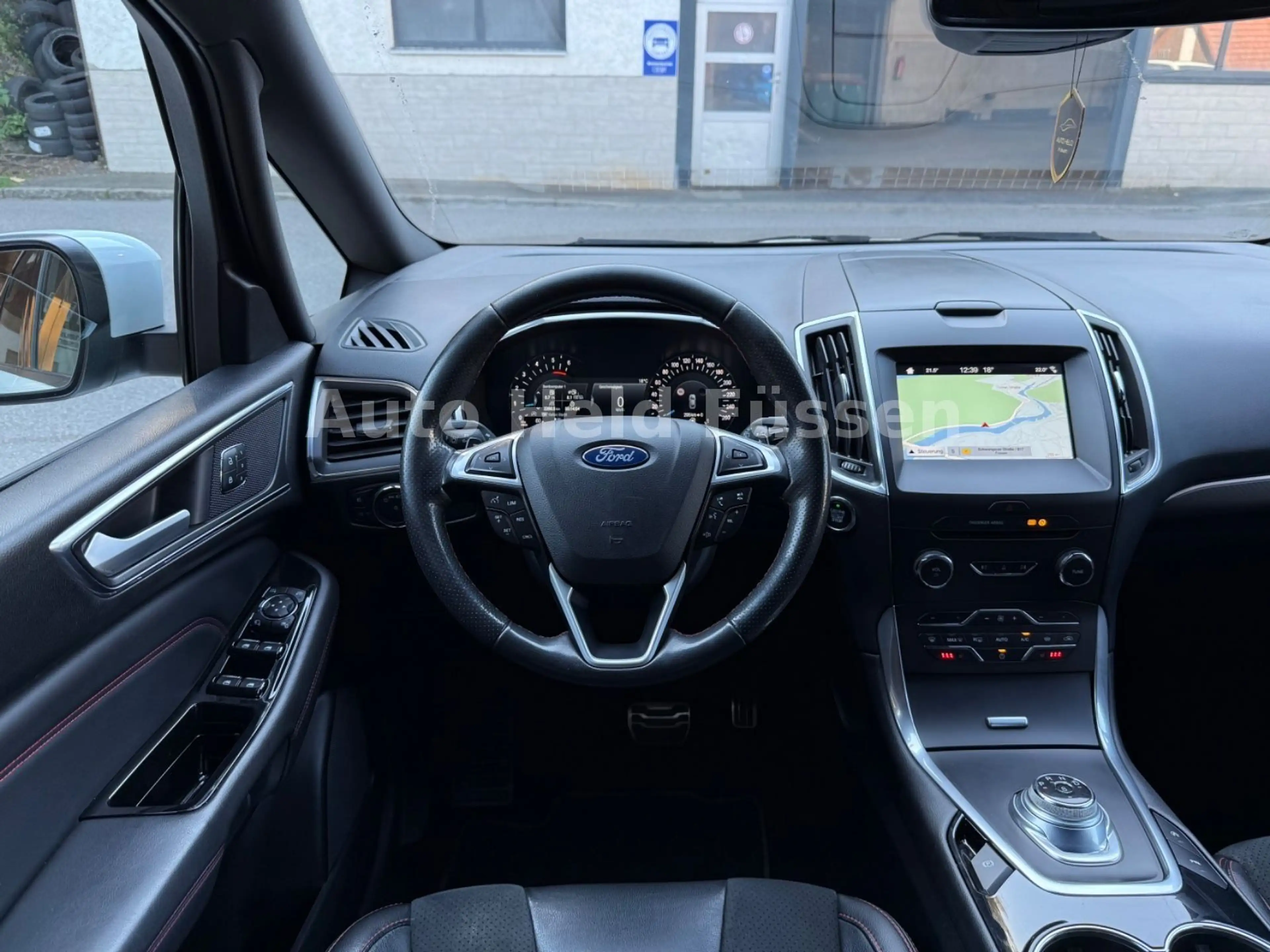 Ford S-Max ST-Line AWD Aut Navi Kam 7Sitz AHK LED — photo 9