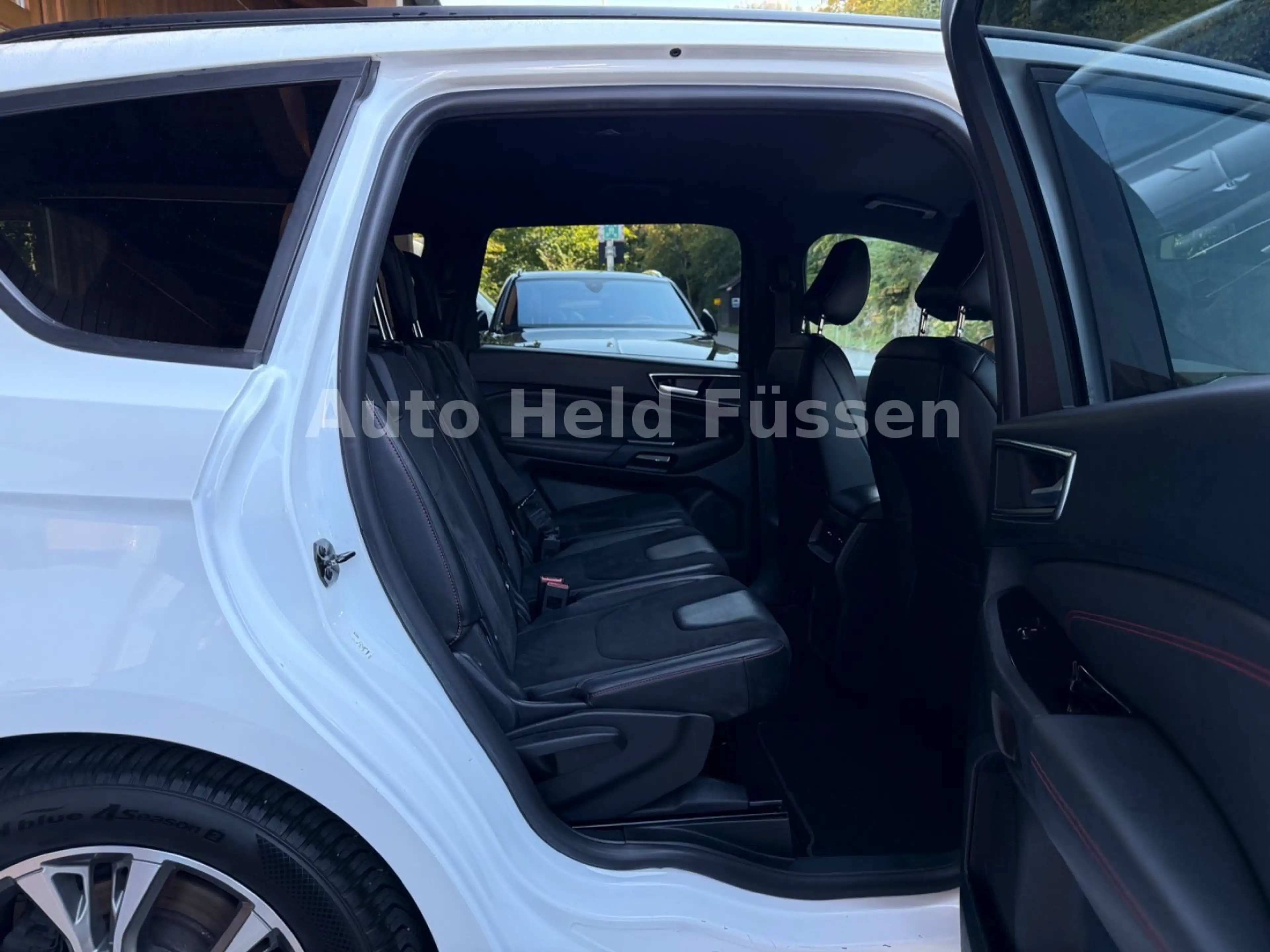 Ford S-Max ST-Line AWD Aut Navi Kam 7Sitz AHK LED — photo 14