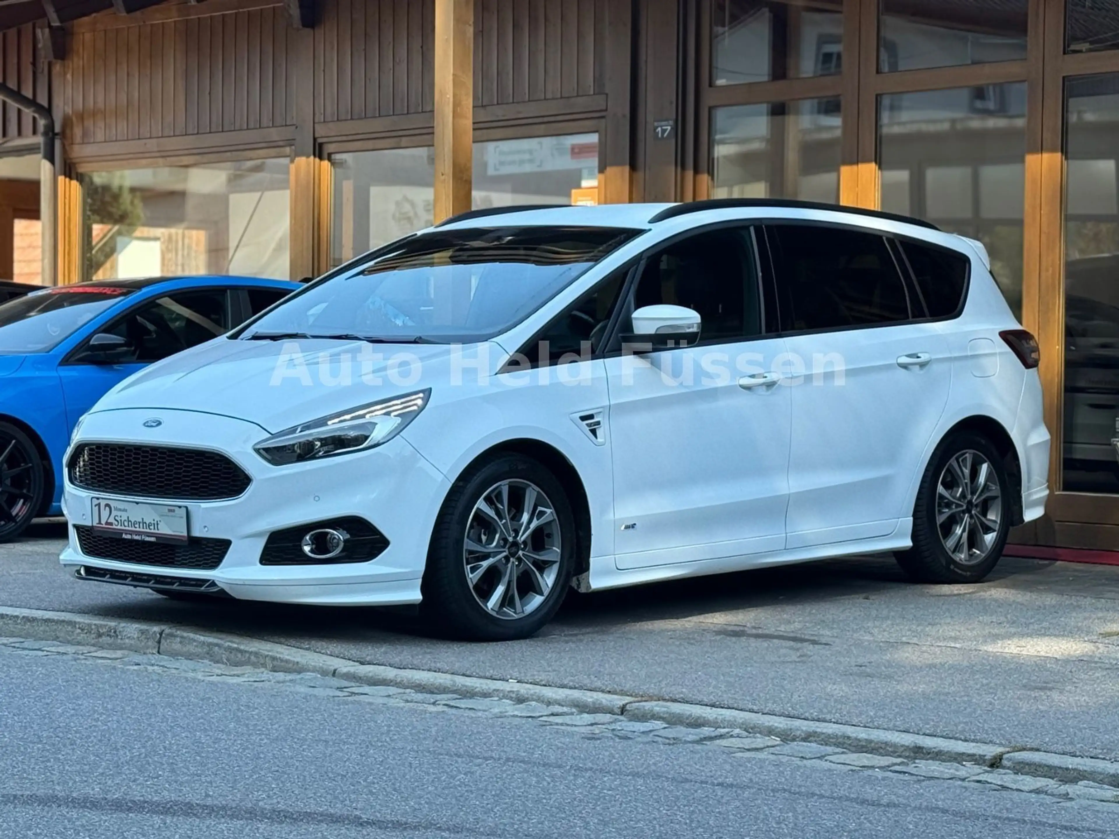 Ford S-Max ST-Line AWD Aut Navi Kam 7Sitz AHK LED — photo 2