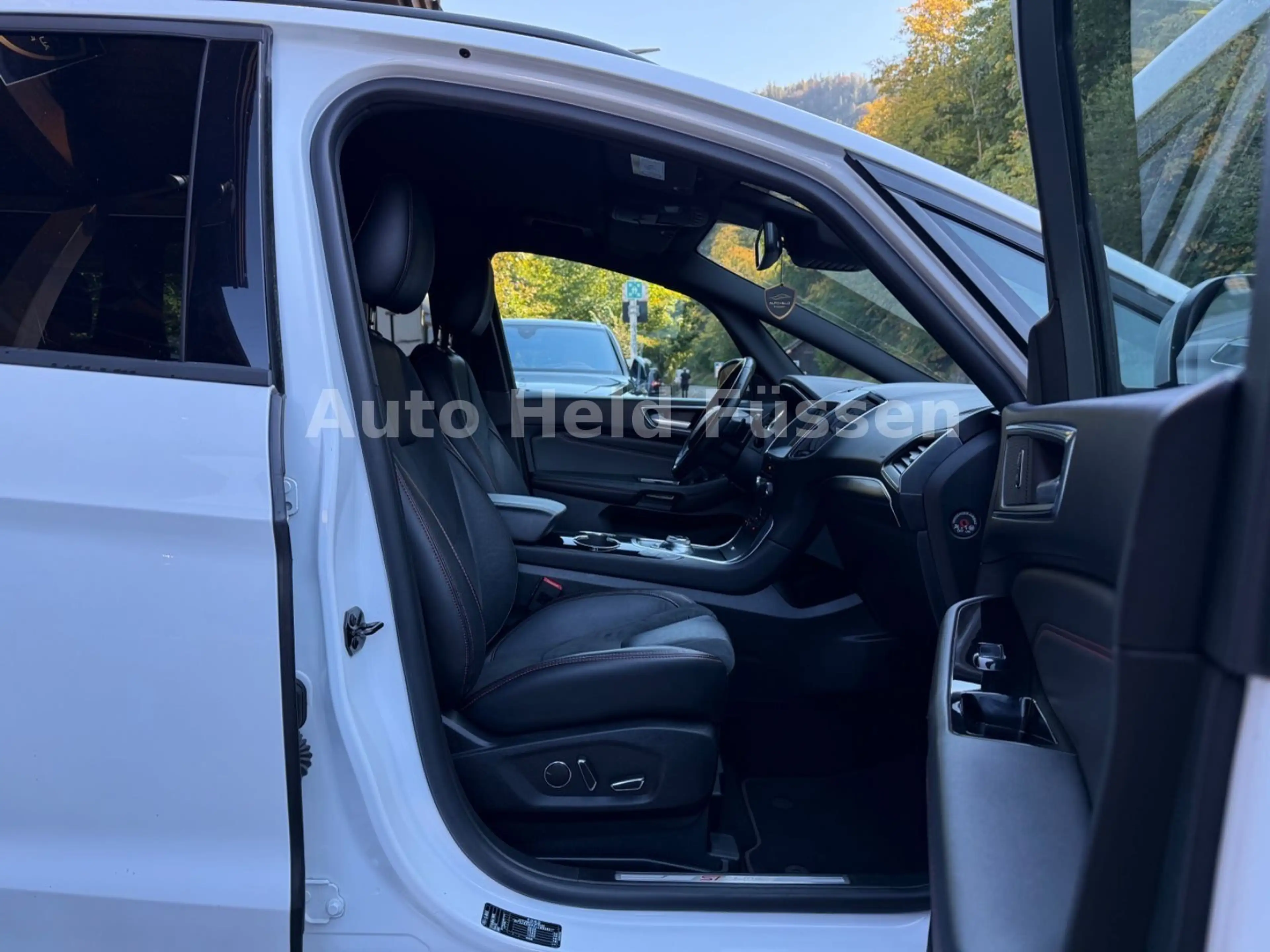 Ford S-Max ST-Line AWD Aut Navi Kam 7Sitz AHK LED — photo 12