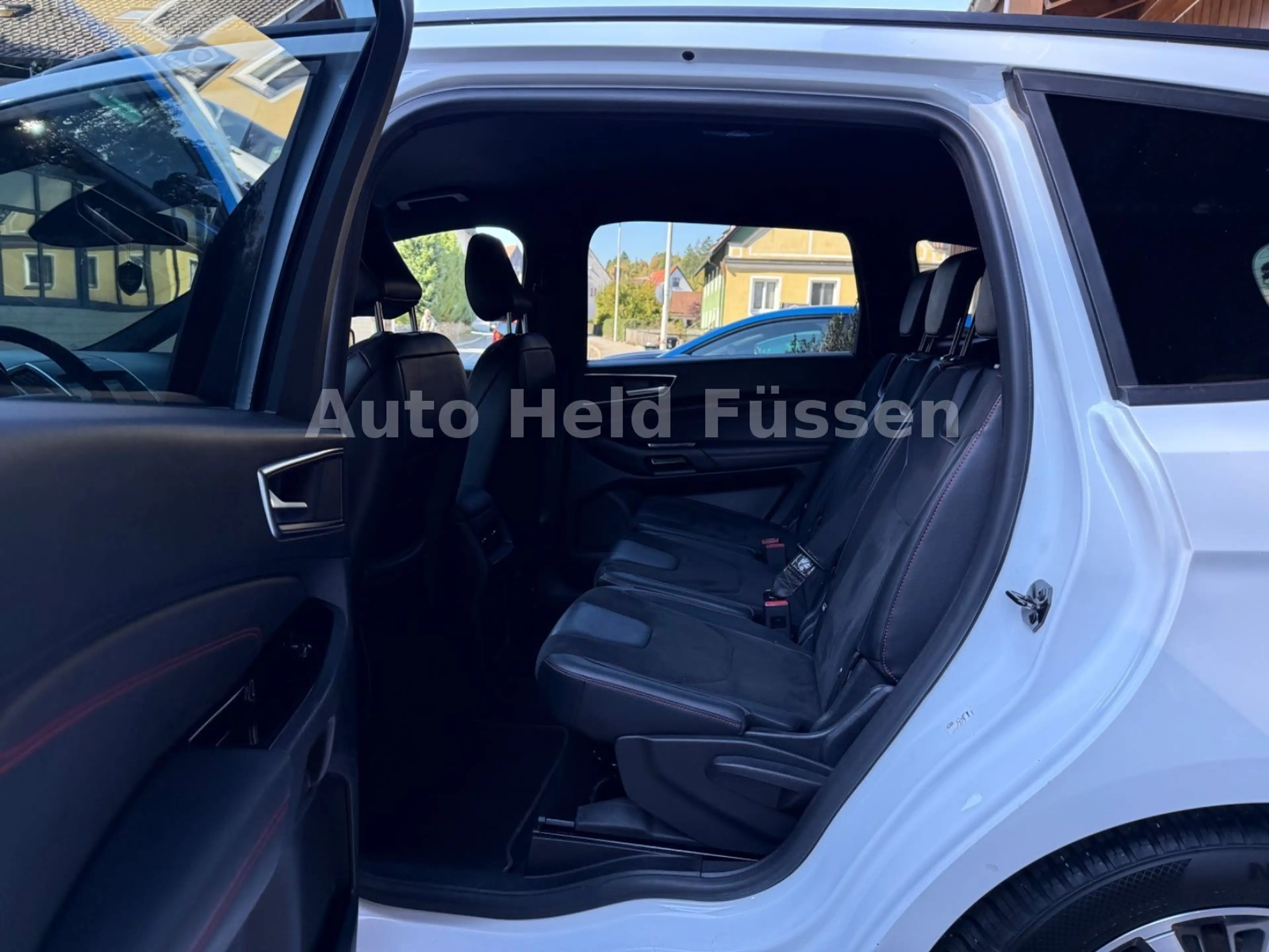 Ford S-Max ST-Line AWD Aut Navi Kam 7Sitz AHK LED — photo 13