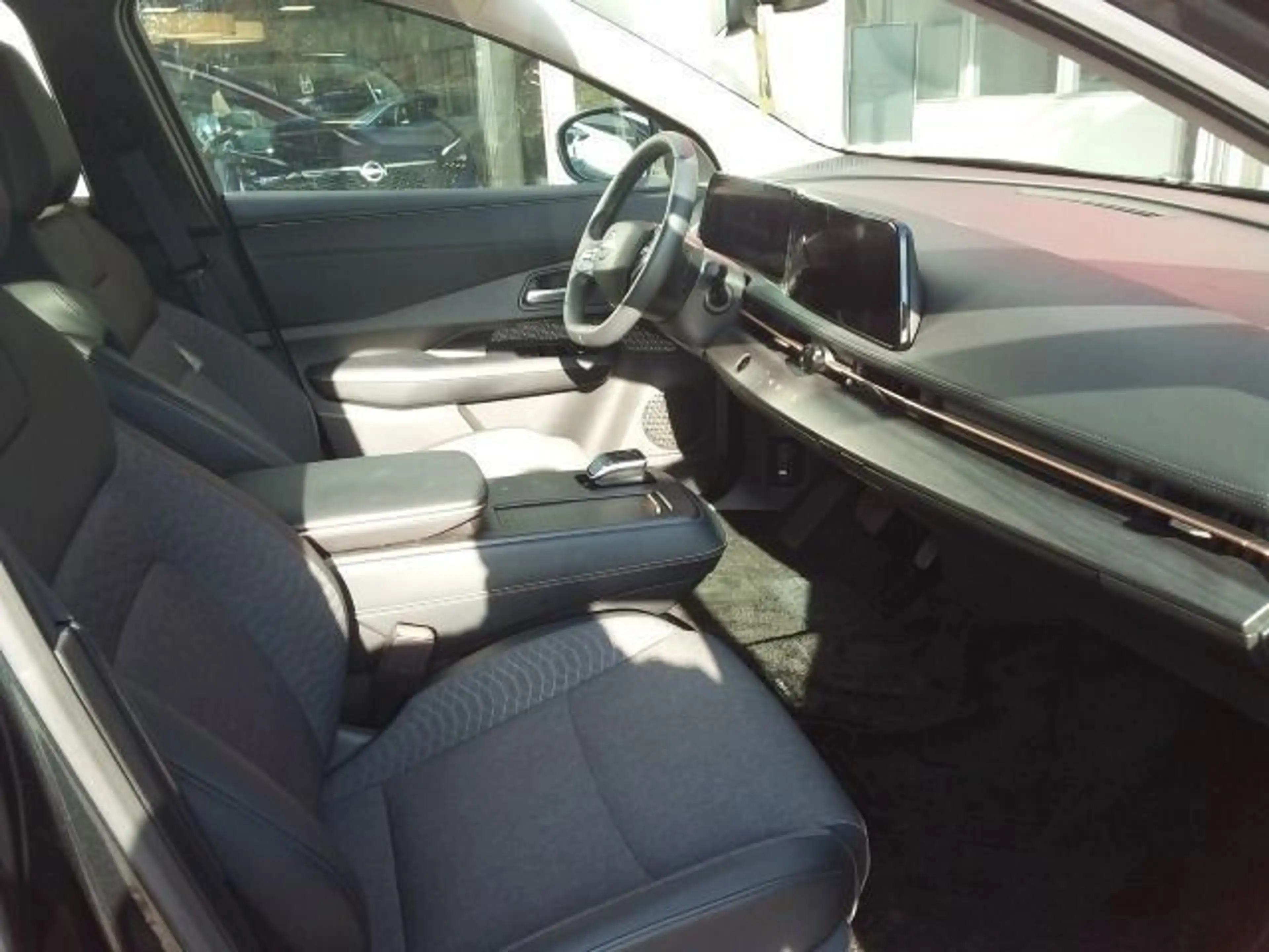 Nissan Ariya Advance Pack — photo 11