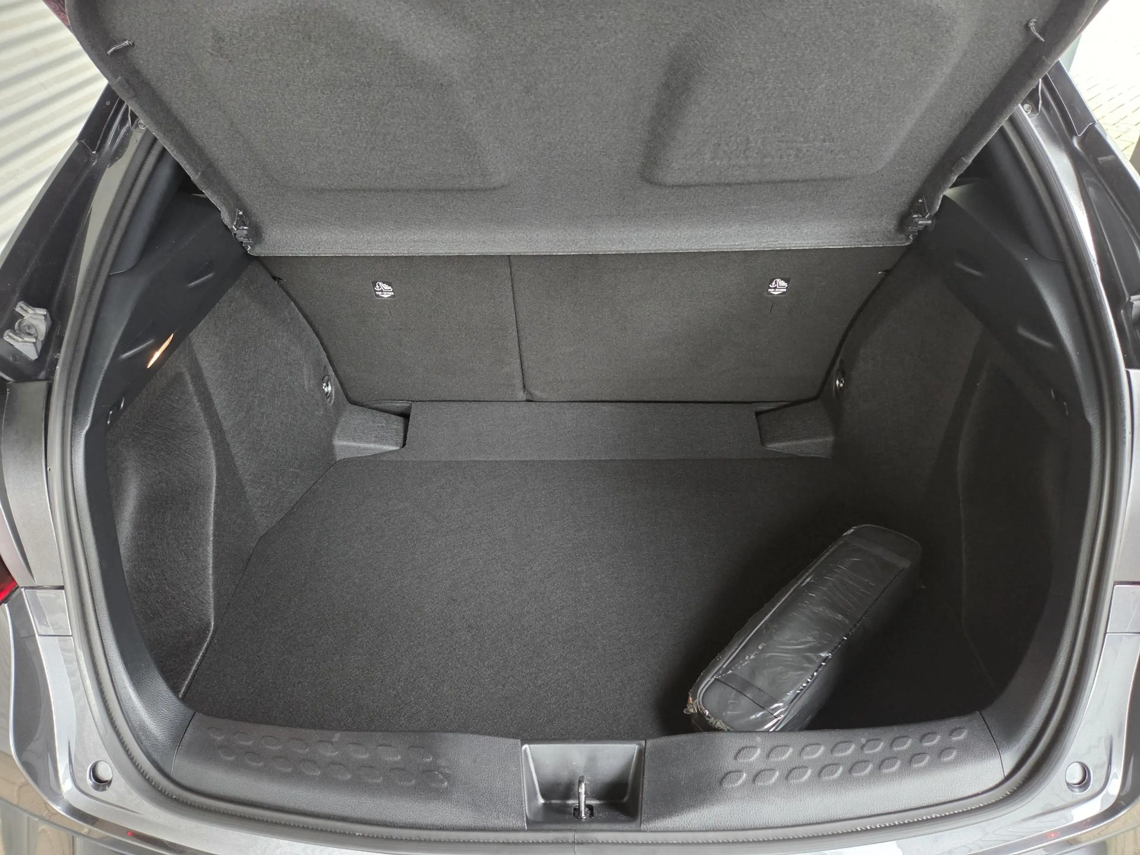 Toyota C-HR 1.8 Hybrid Style — photo 14