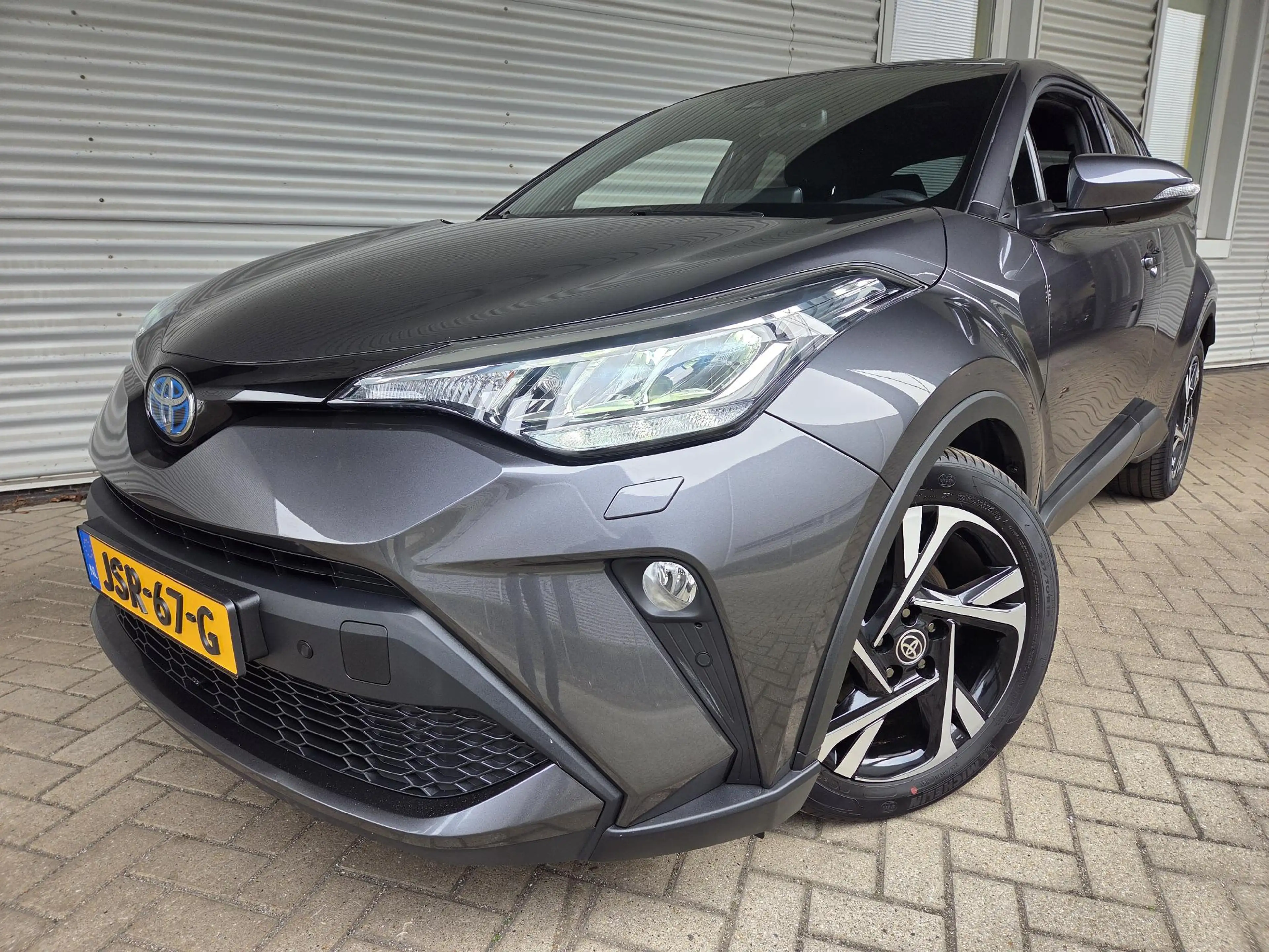 Toyota C-HR 1.8 Hybrid Style — photo 2