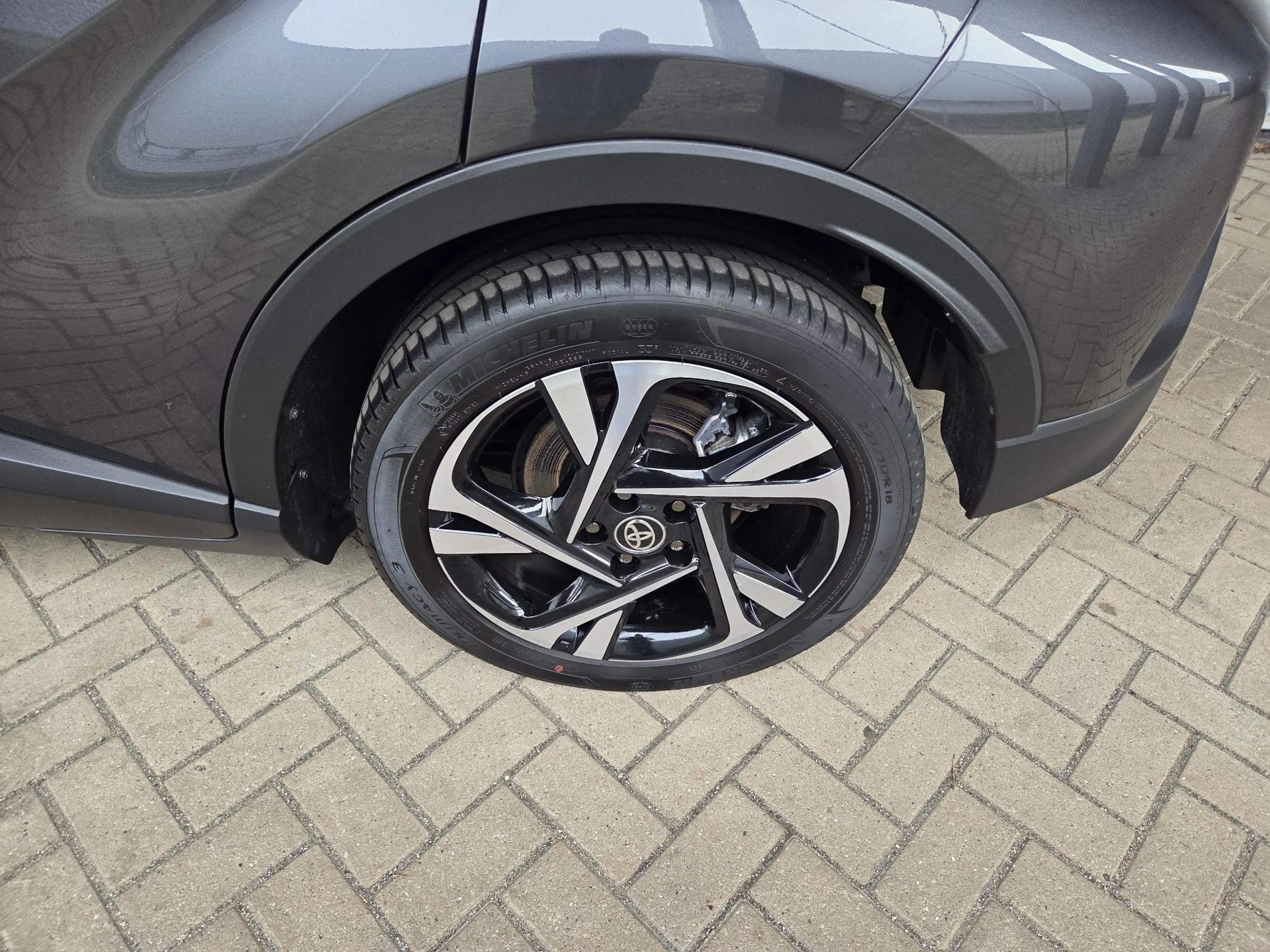 Toyota C-HR 1.8 Hybrid Style — photo 4