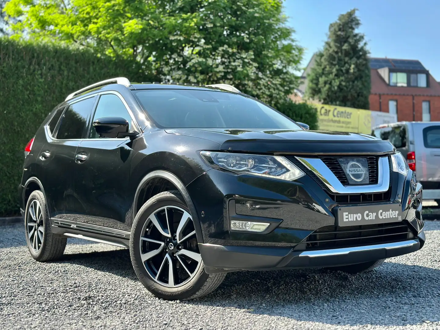 Nissan X-Trail 1.6 DIG-T 2WD Tekna / PANO / 360° / BOSE SOUND Zwart - 1