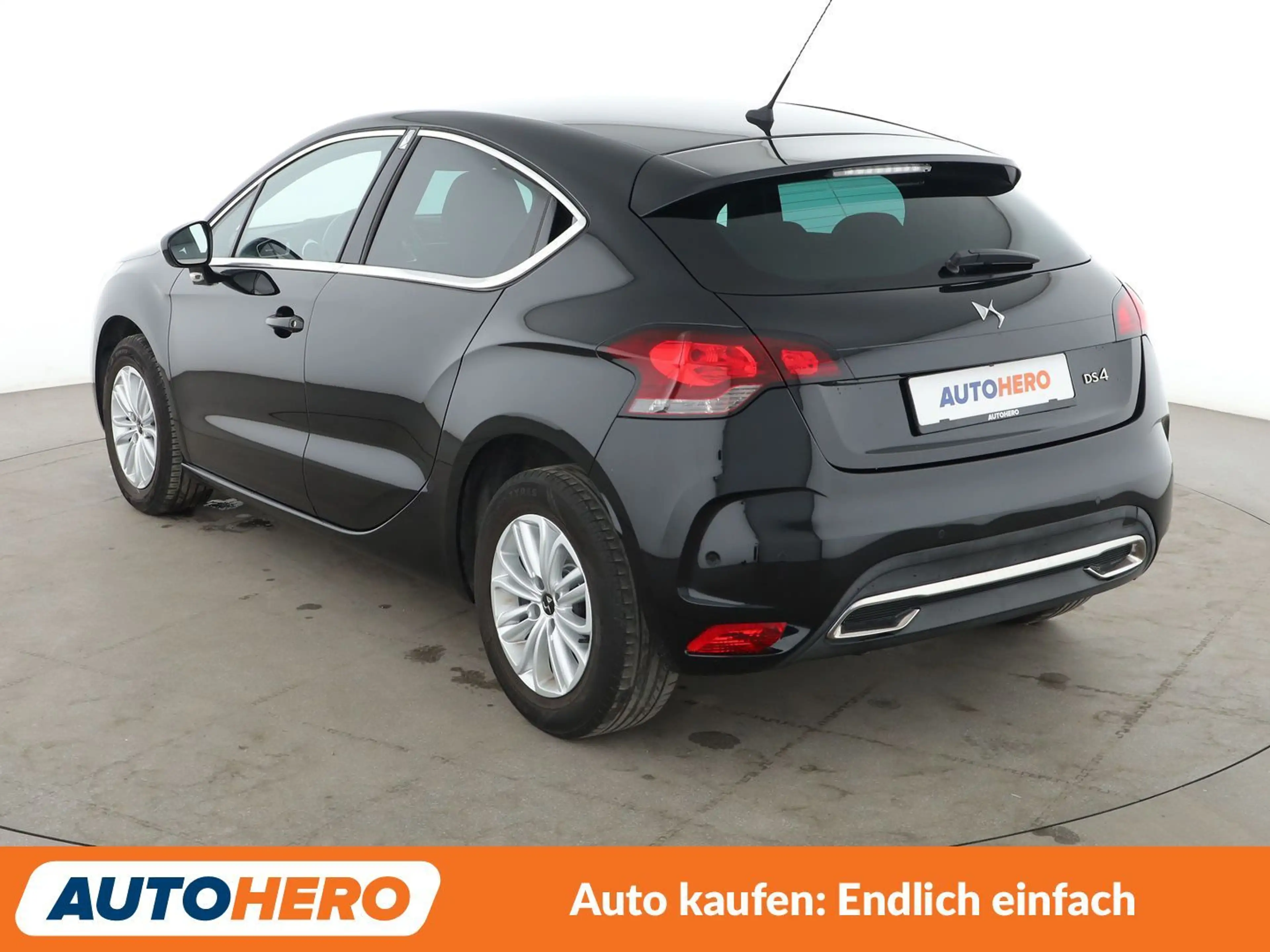 DS Automobiles DS 4 1.2 PureTech *TEMPO*PDC*SHZ*ALU*KLIMA* — photo 4