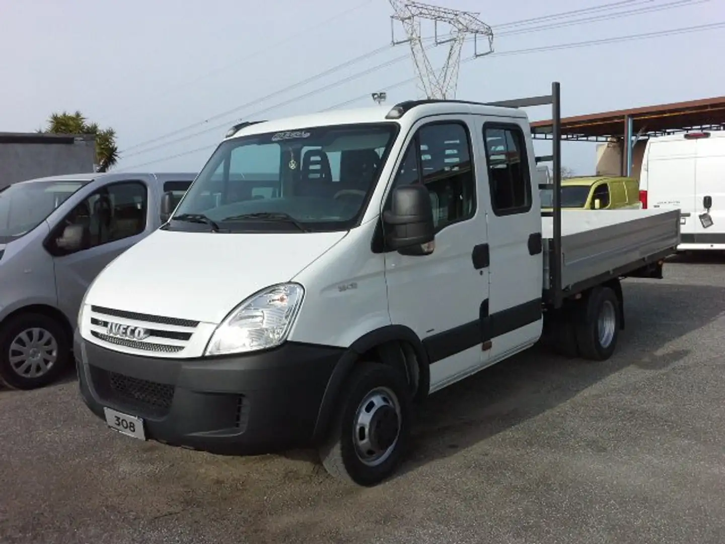 Iveco Daily 3535C12 2.3 hpi doppia cabina cassone fisso 3,40 m Bianco - 1