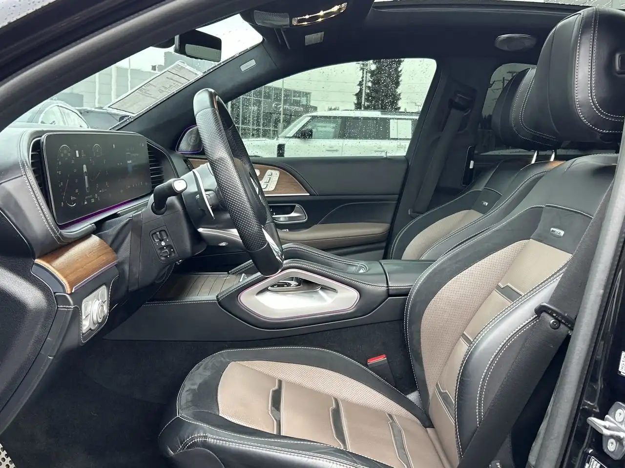 Mercedes-Benz GLE снимка Mercedes-Benz GLE