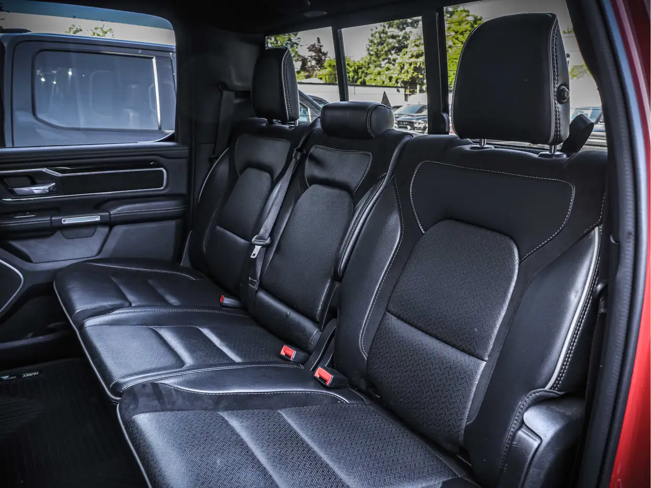 Dodge RAM 2022 — фото 11