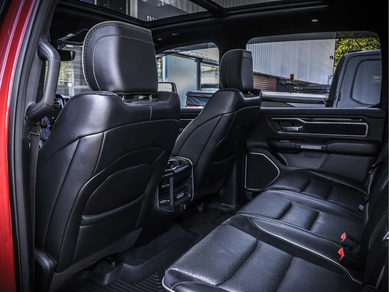 Dodge RAM 2022 — фото 10