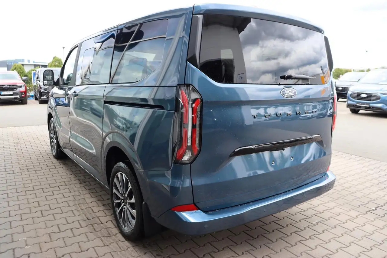 Ford Tourneo Custom 2026 — фото 6