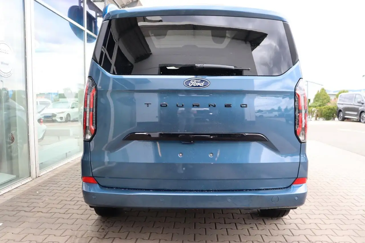 Ford Tourneo Custom 2026 — фото 9