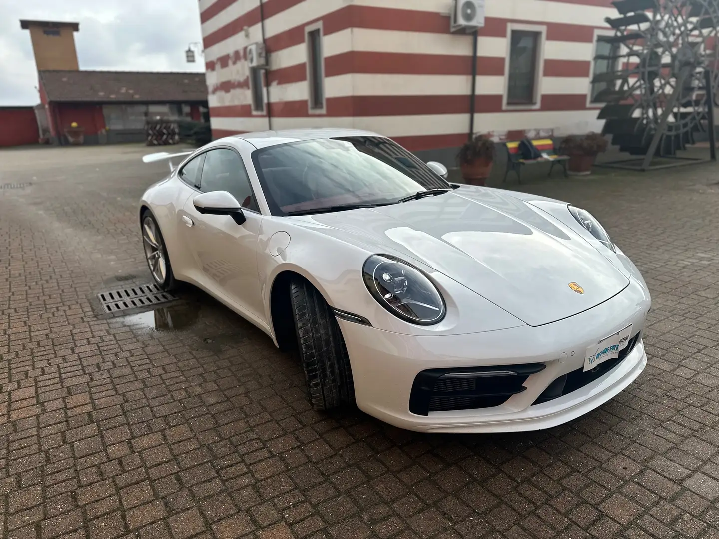 Porsche 992 911 Coupe 3.0 Carrera auto Bianco - 2