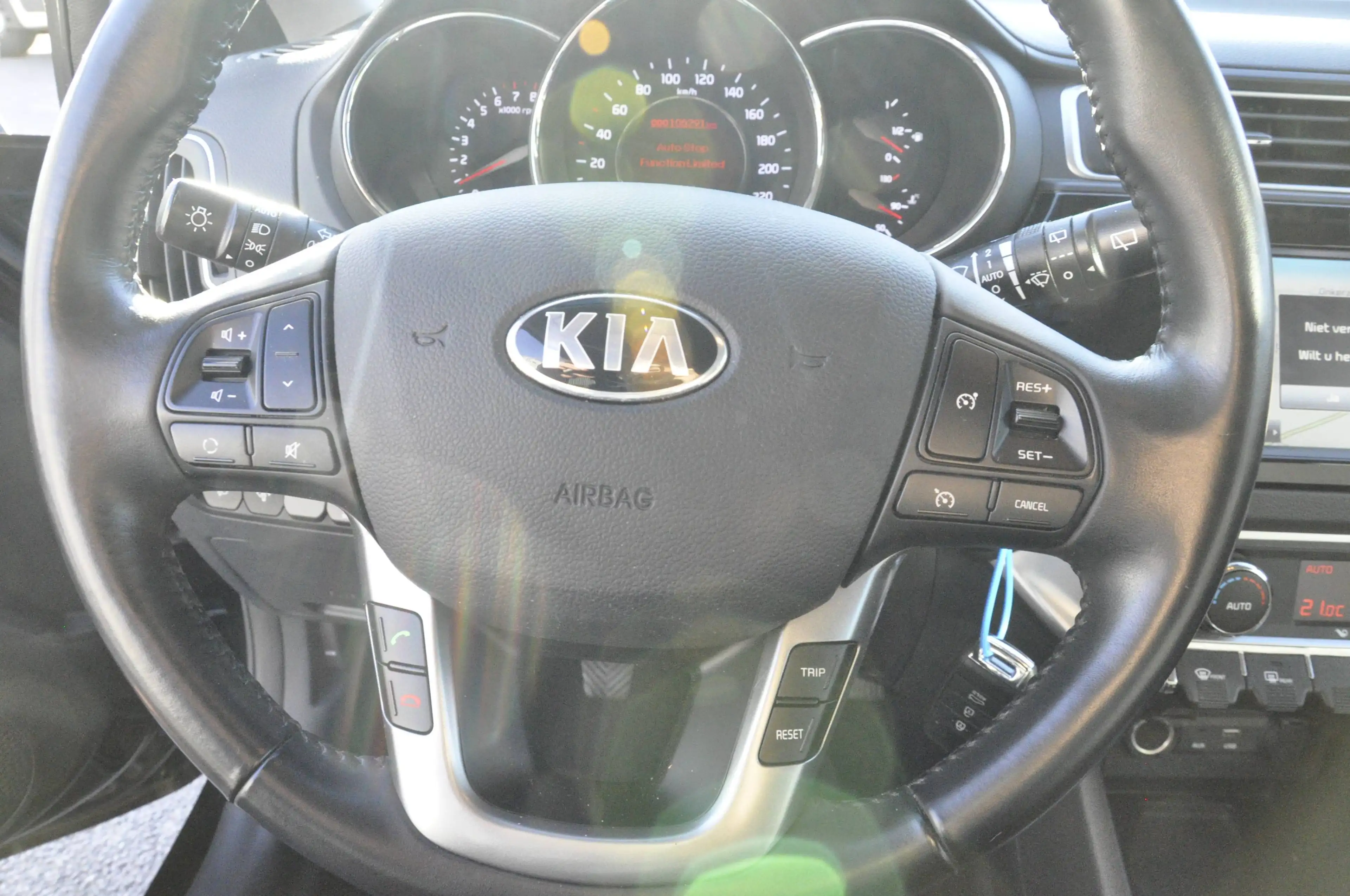 Kia Rio Rio 1.2i World Edition ISG — photo 13