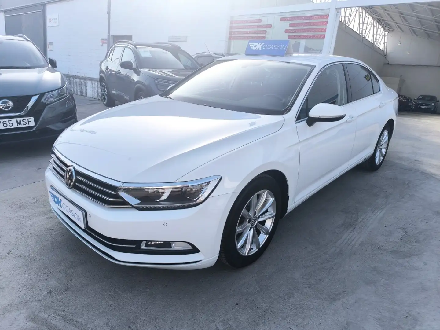 Volkswagen Passat 2.0TDI Advance DSG6 110kW Blanco - 2