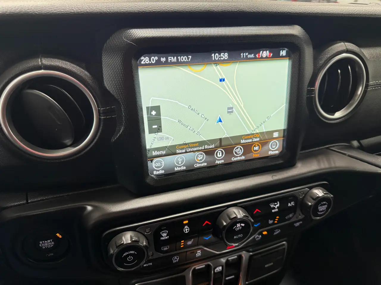 Jeep Wrangler снимка Jeep Wrangler