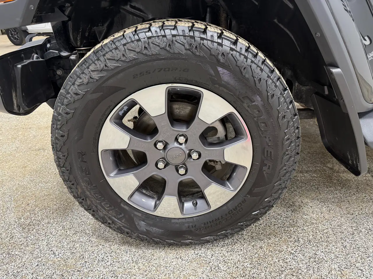 Jeep Wrangler снимка Jeep Wrangler