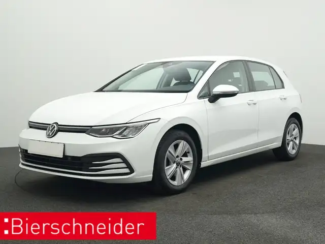 Volkswagen Golf 8 1.5 TSI Life NAVI ACC LED SH