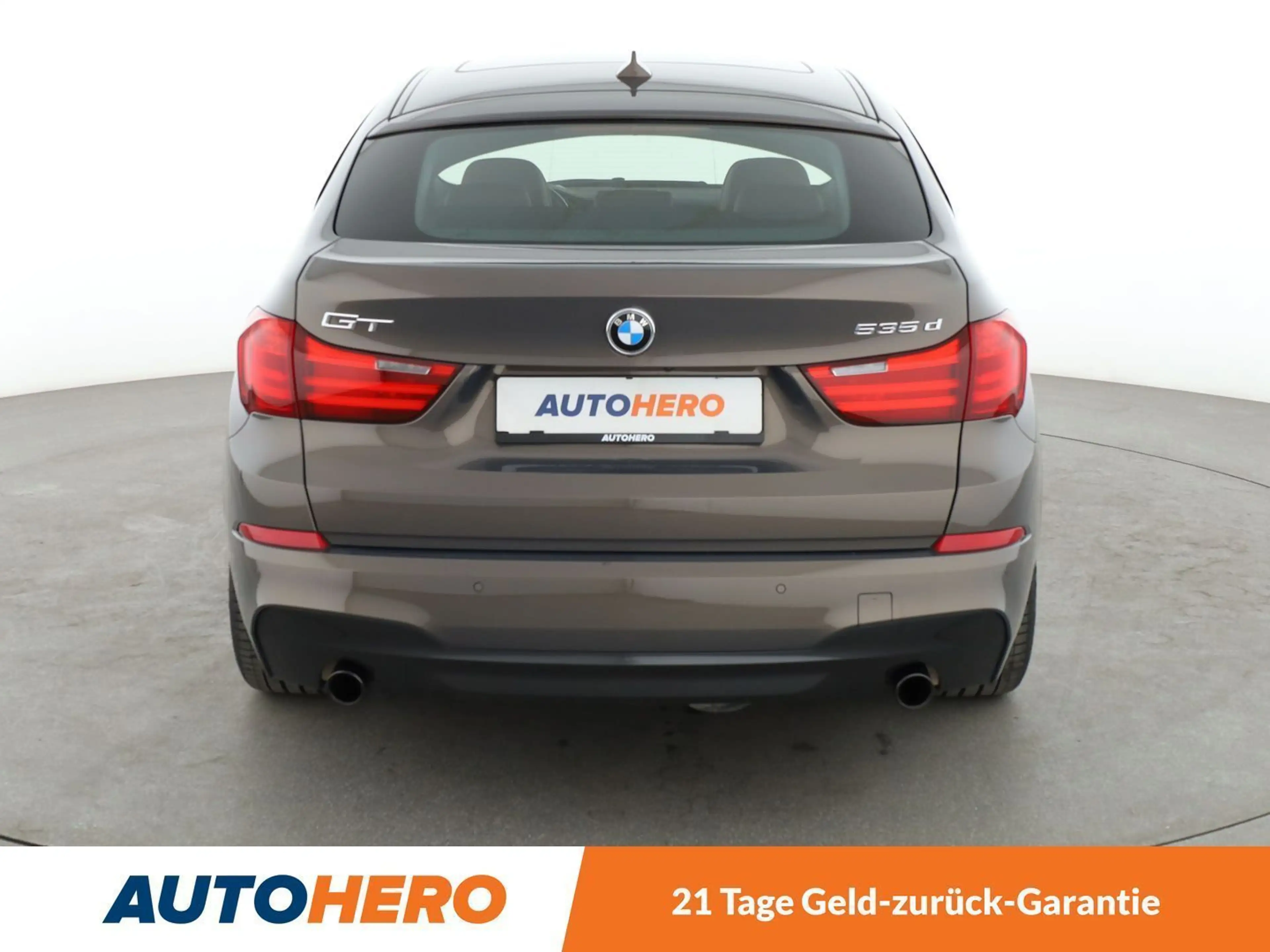 BMW 535 535d GT M Sport Aut.*NAVI*LED*HUD*TEMPO*PANO*CAM* — photo 5
